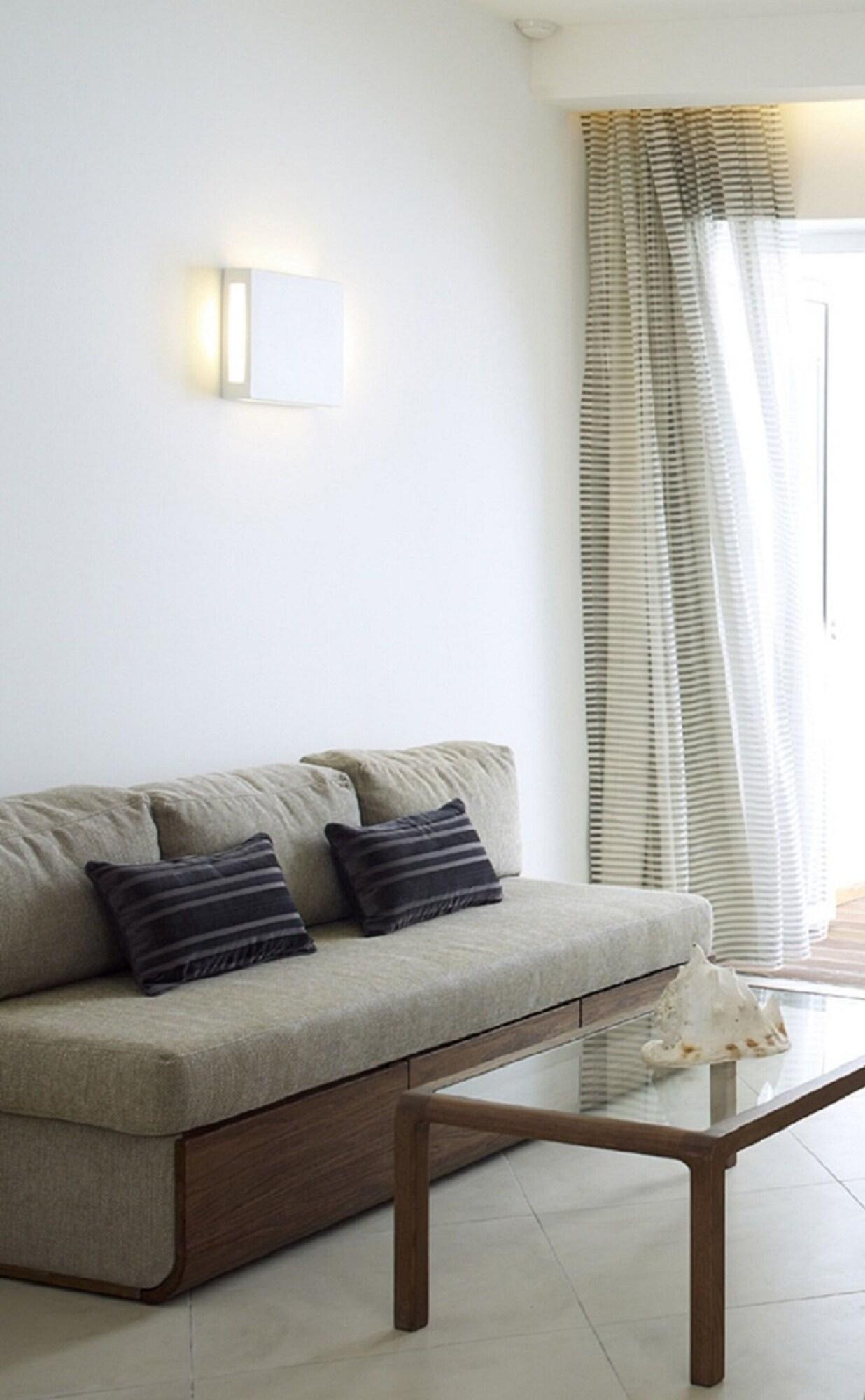 Double or Twin Deluxe