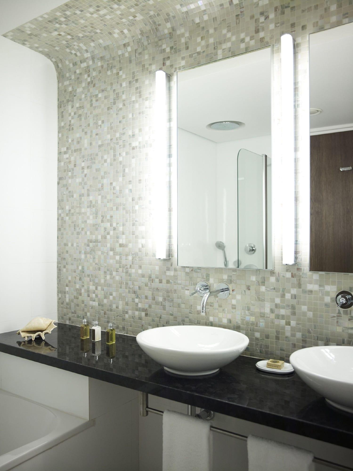 Double or Twin Deluxe