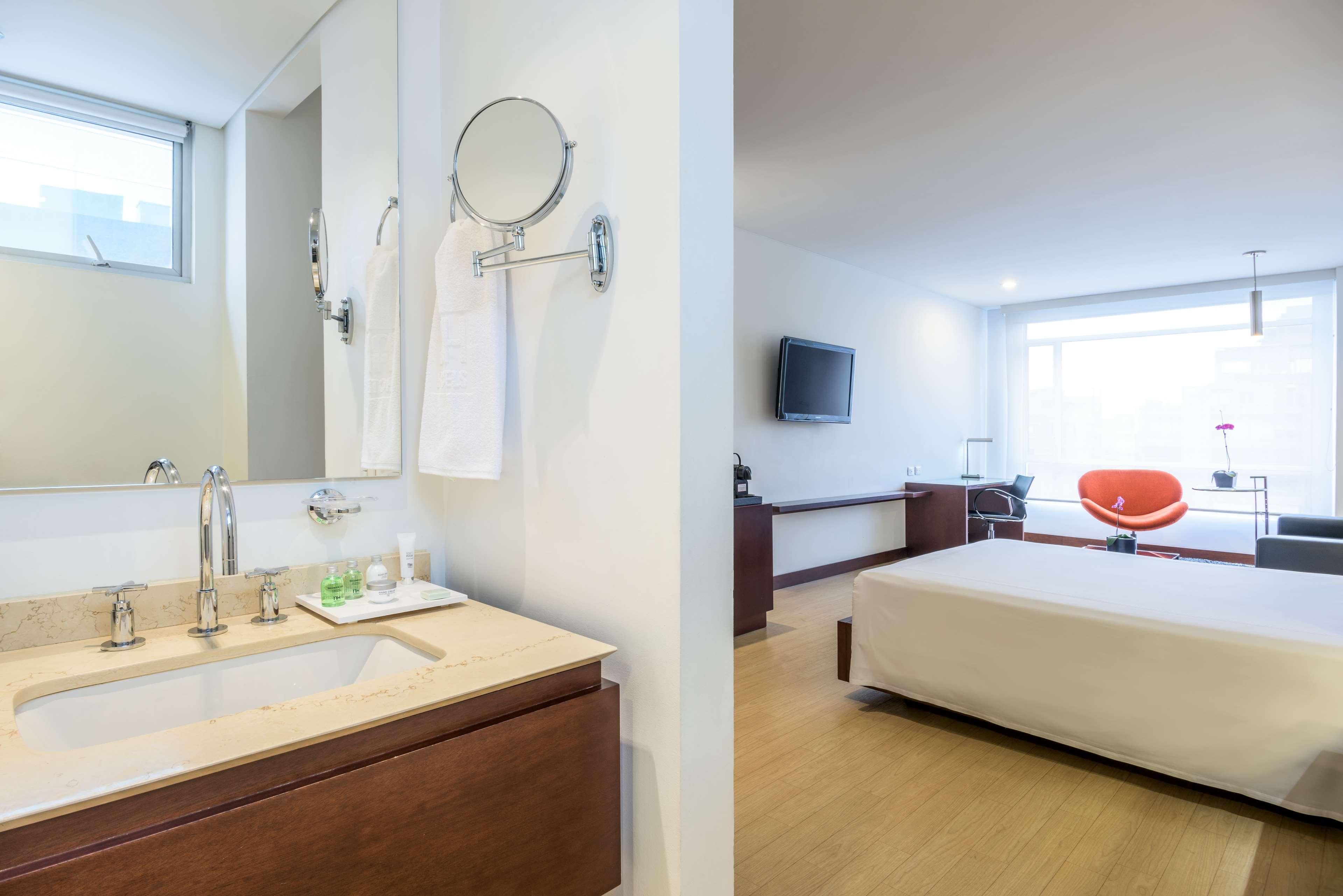 Family Room Capacity 1