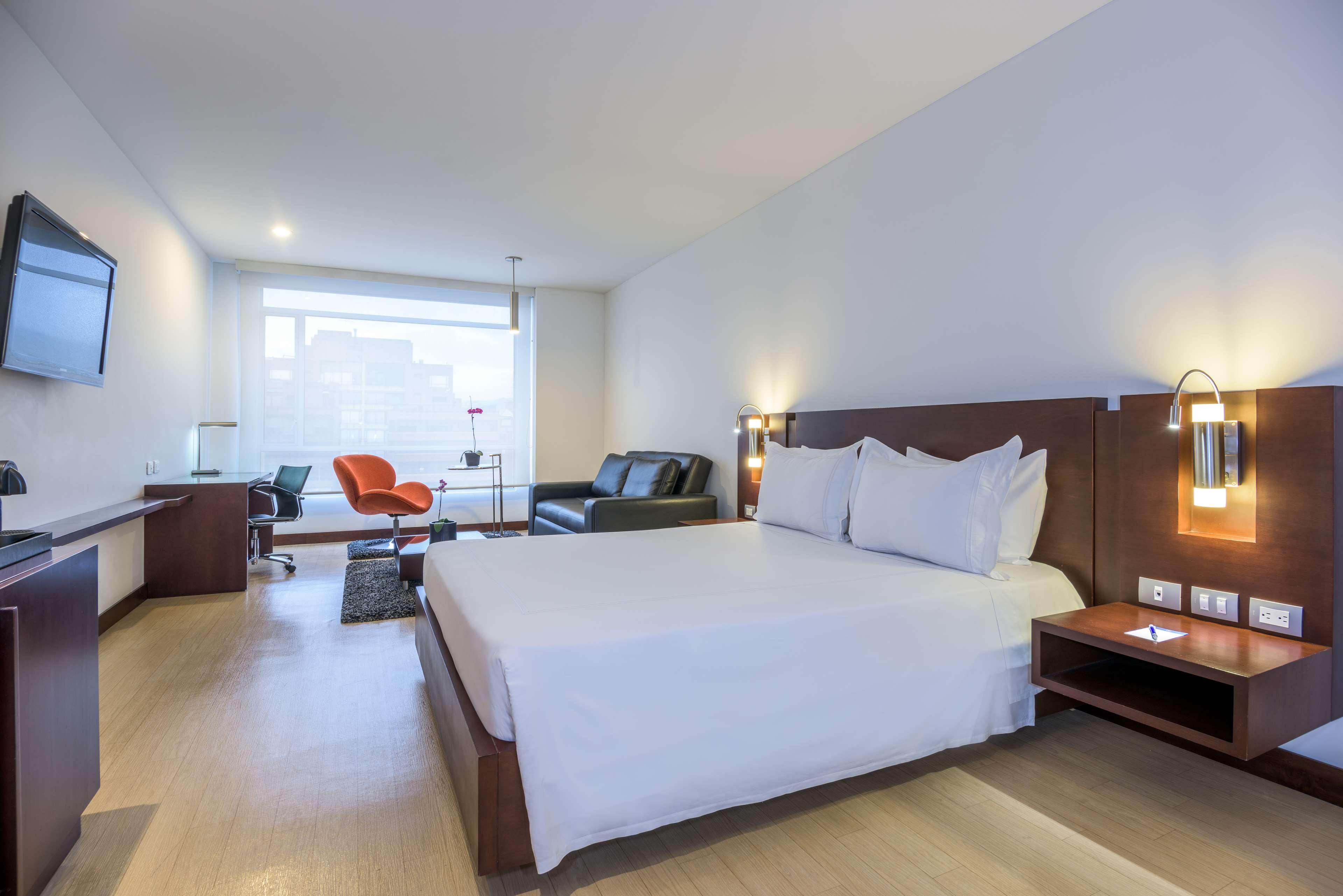 Family Room Capacity 1