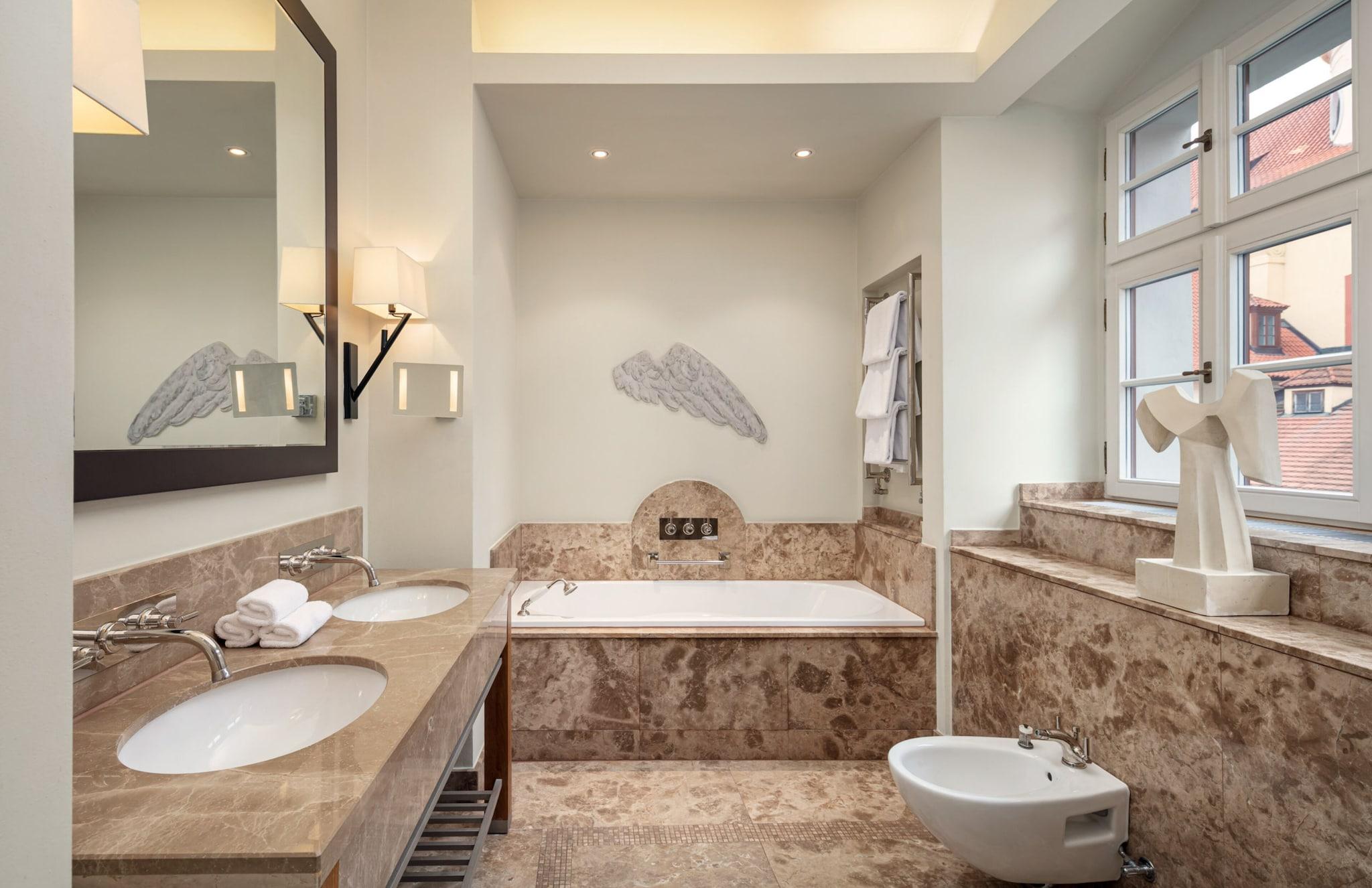 Junior Suite King Bed Non Smoking