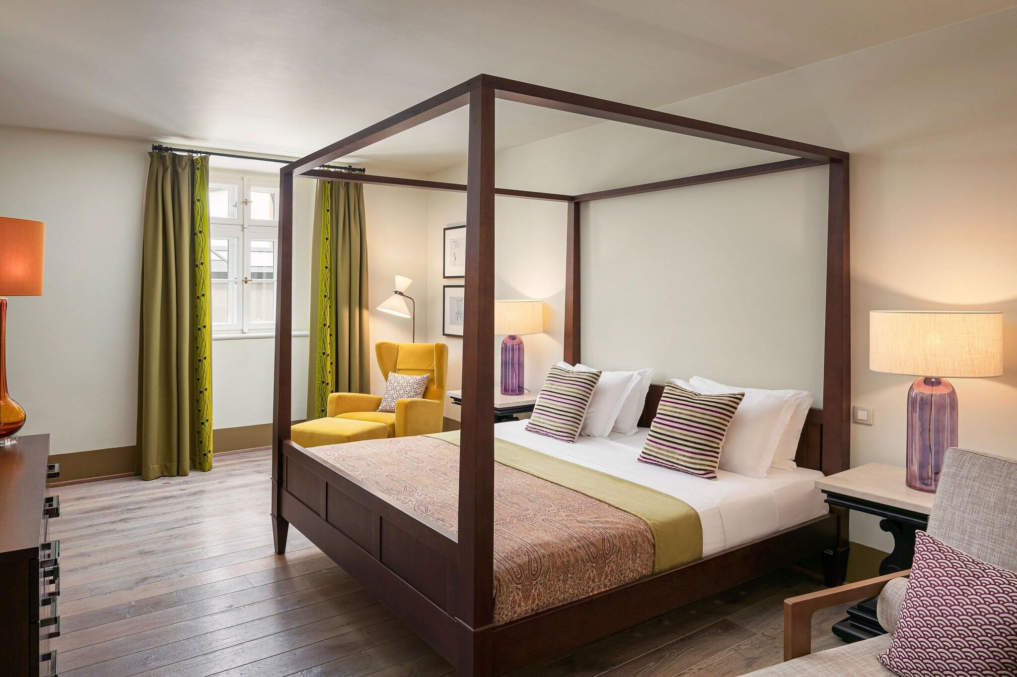 Suite Two Double Beds Non Smoking