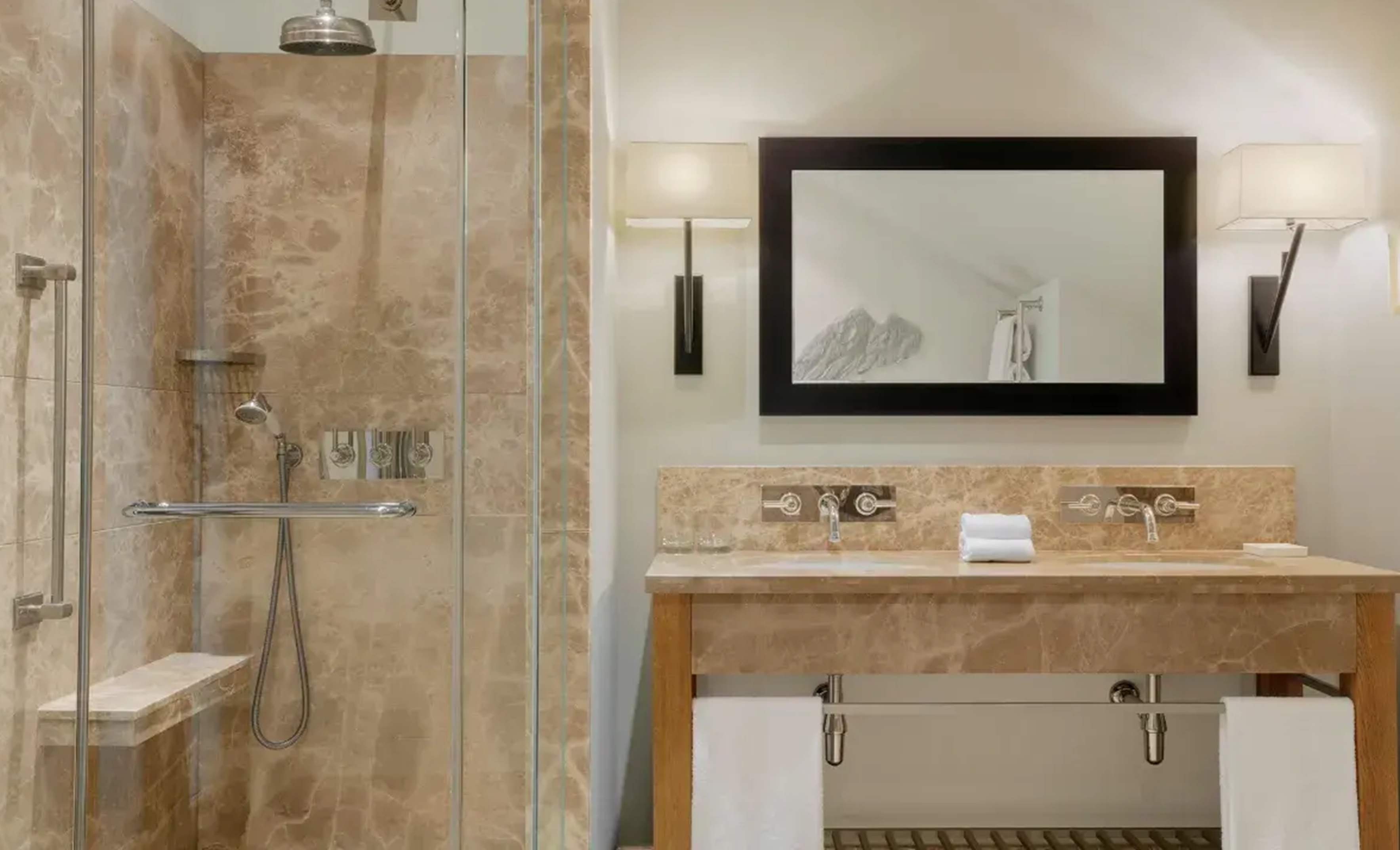 Room Deluxe Premium
