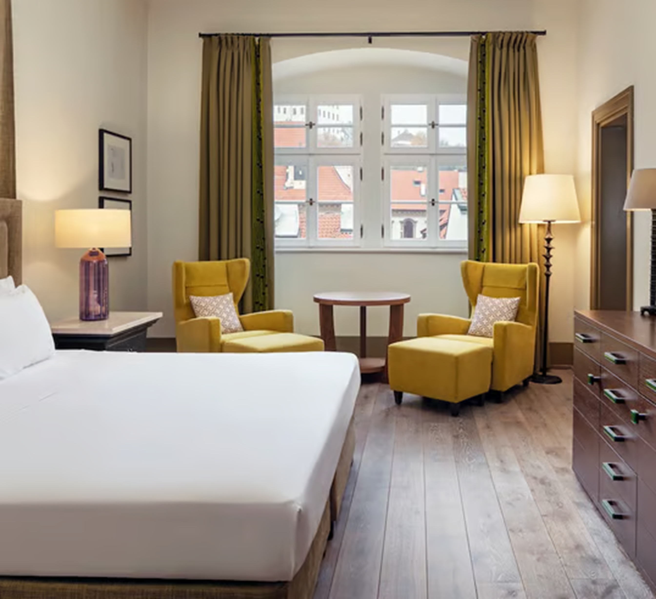Room Deluxe with Views