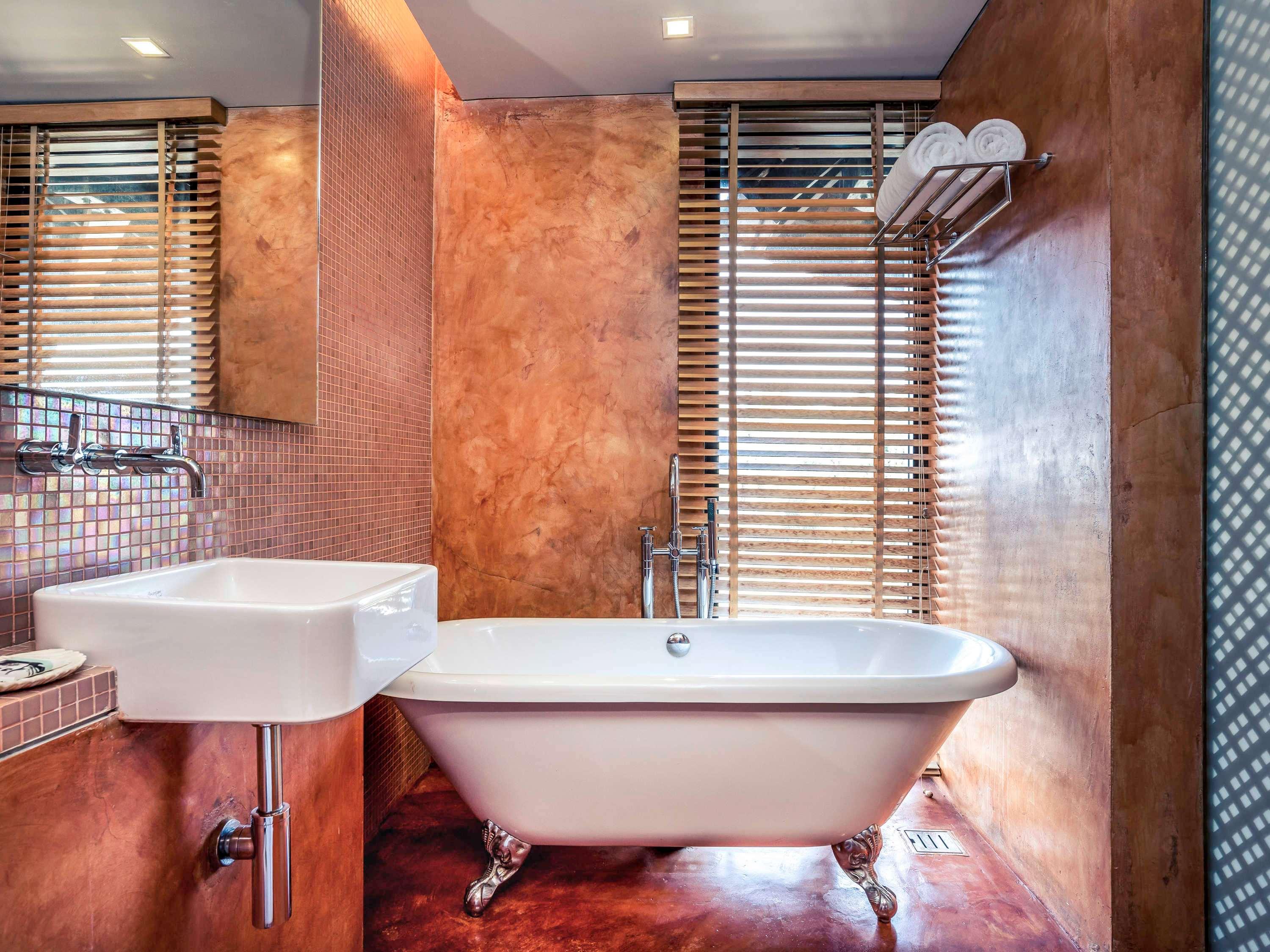 Junior Suite King Size Bed