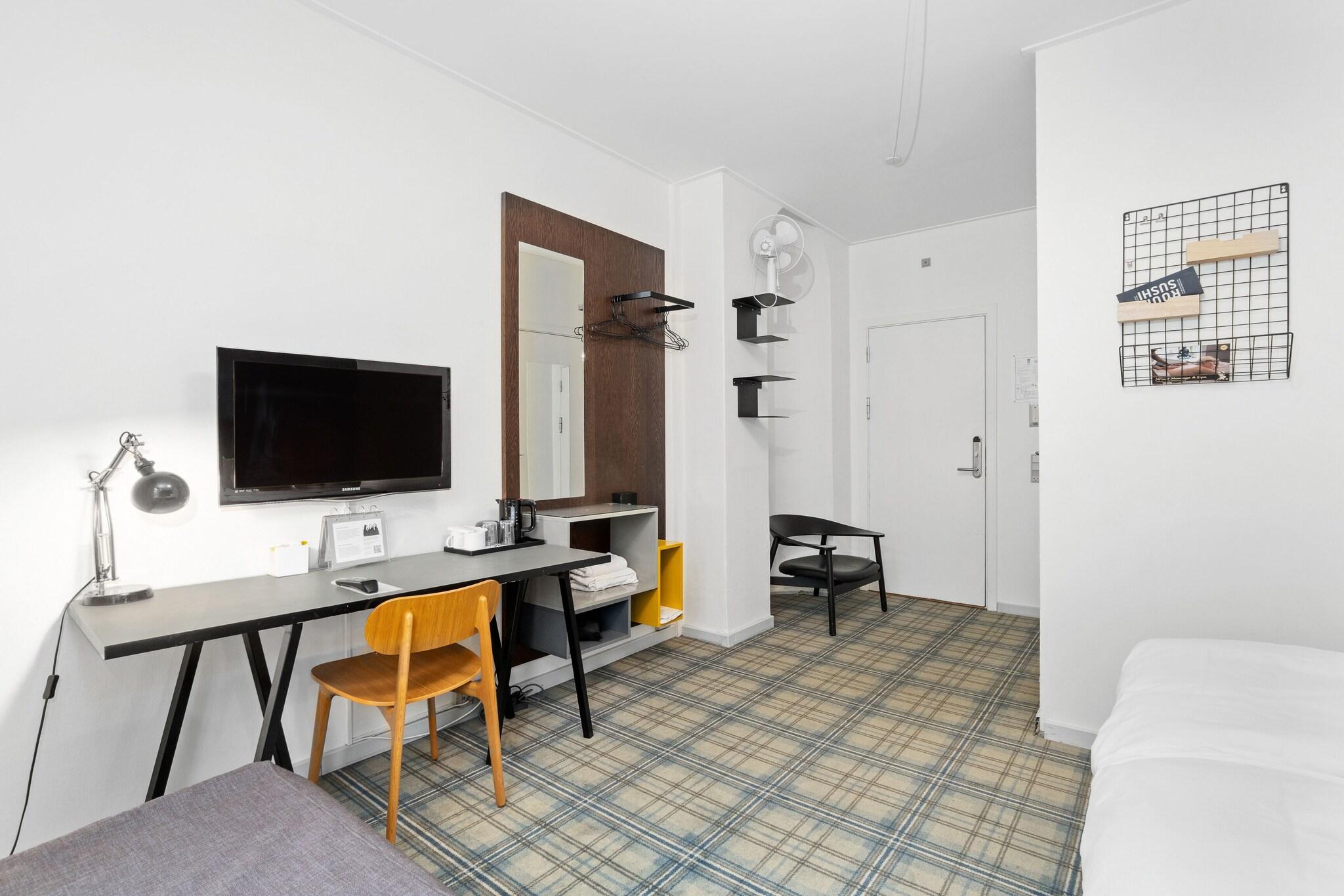 Double or Twin Standard