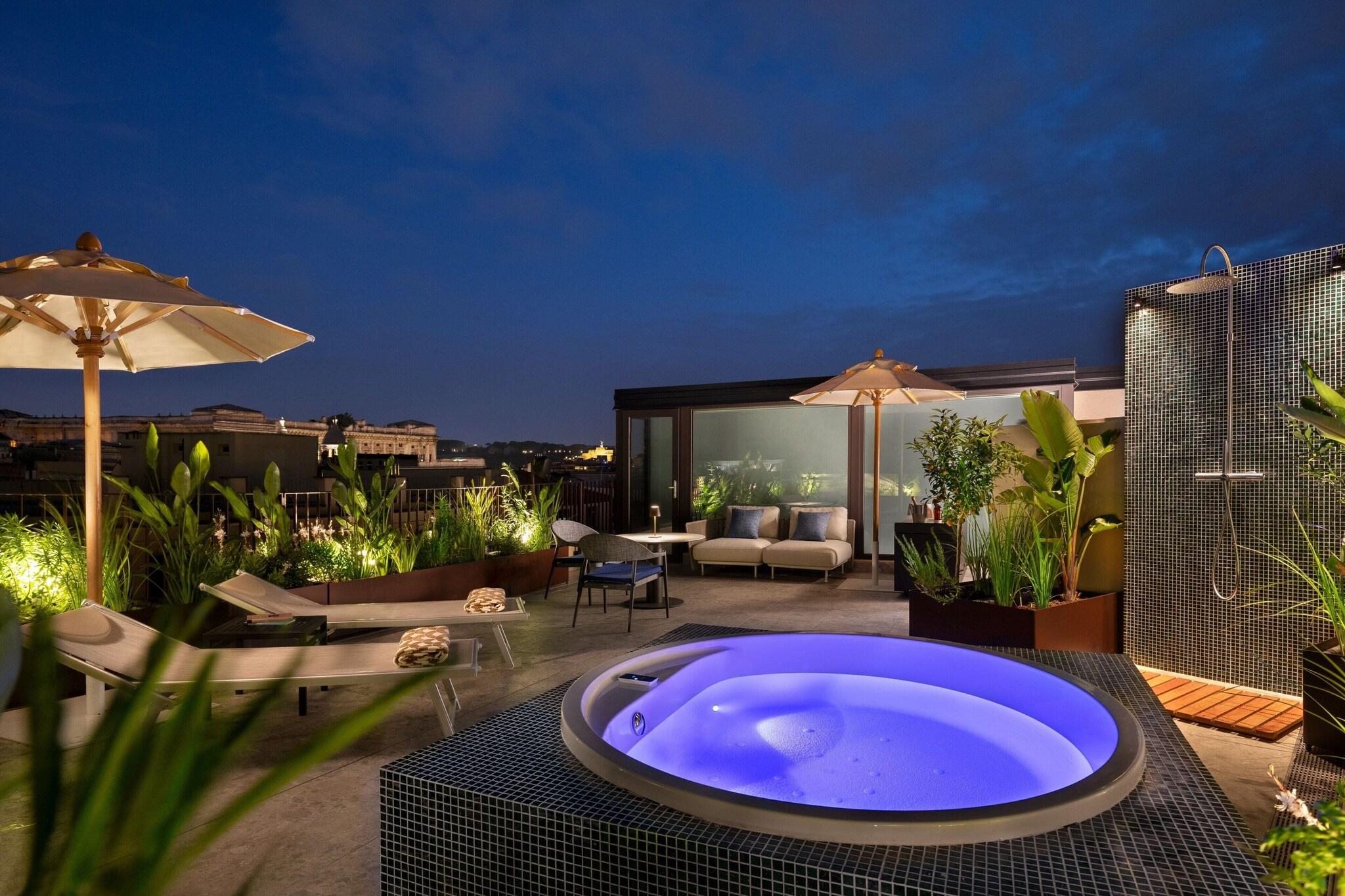 Suite City View King Bed