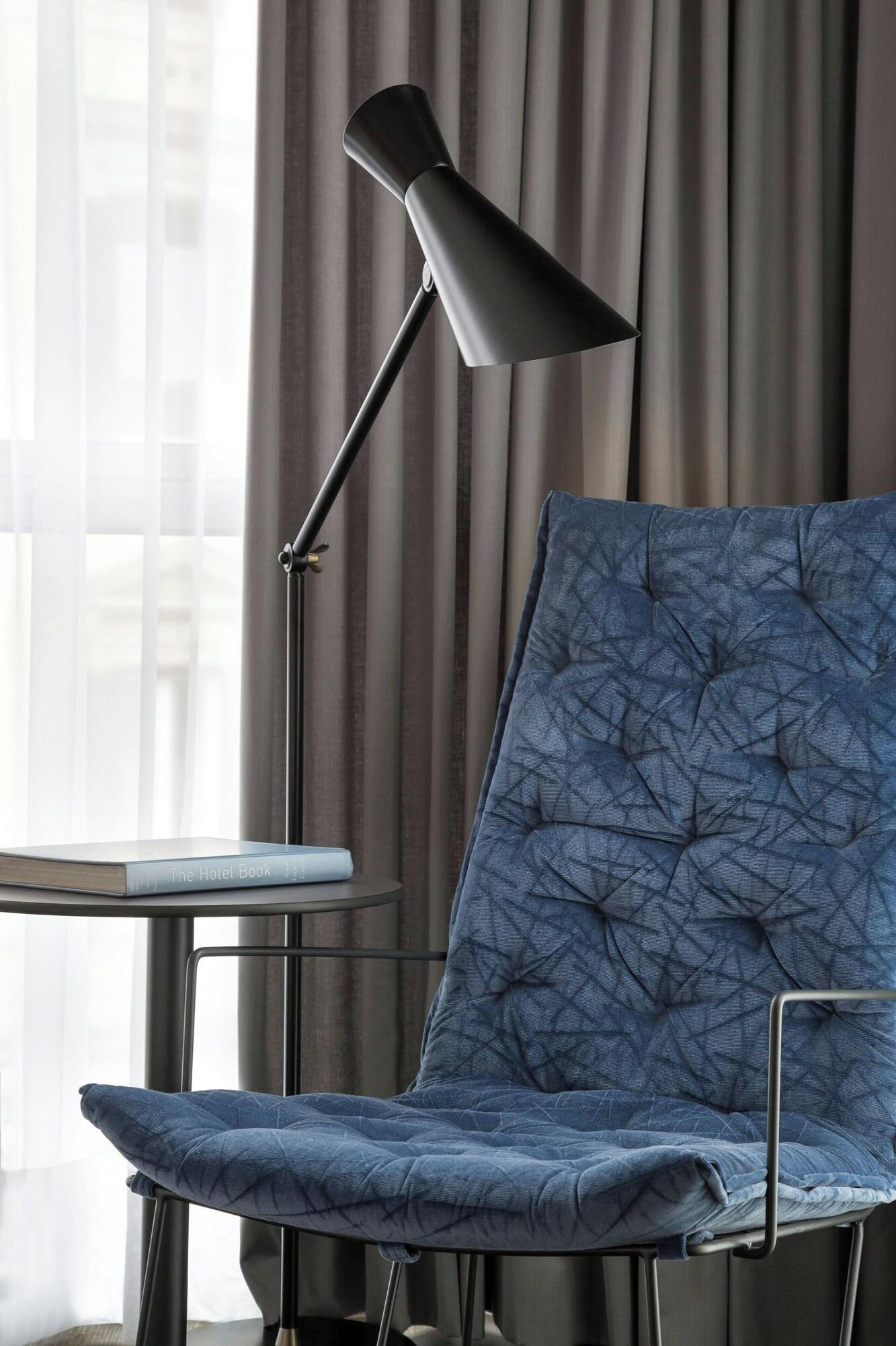 Junior Suite King Bed One Bedroom 