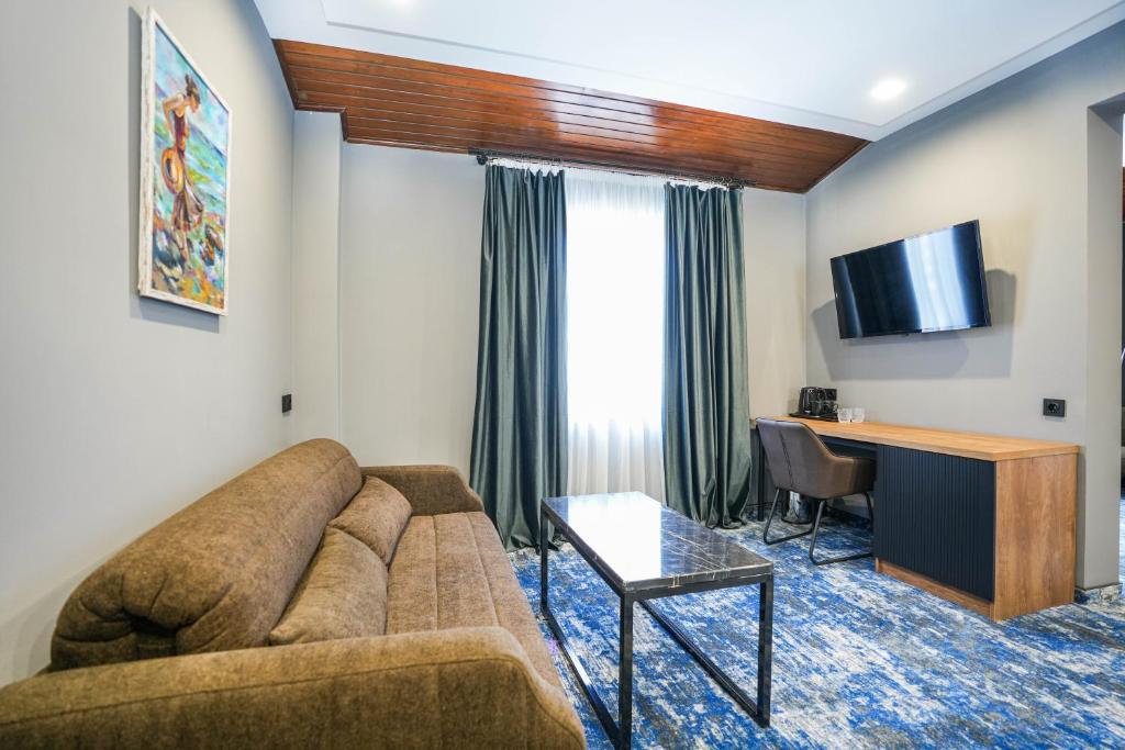 Family Room Two Beds