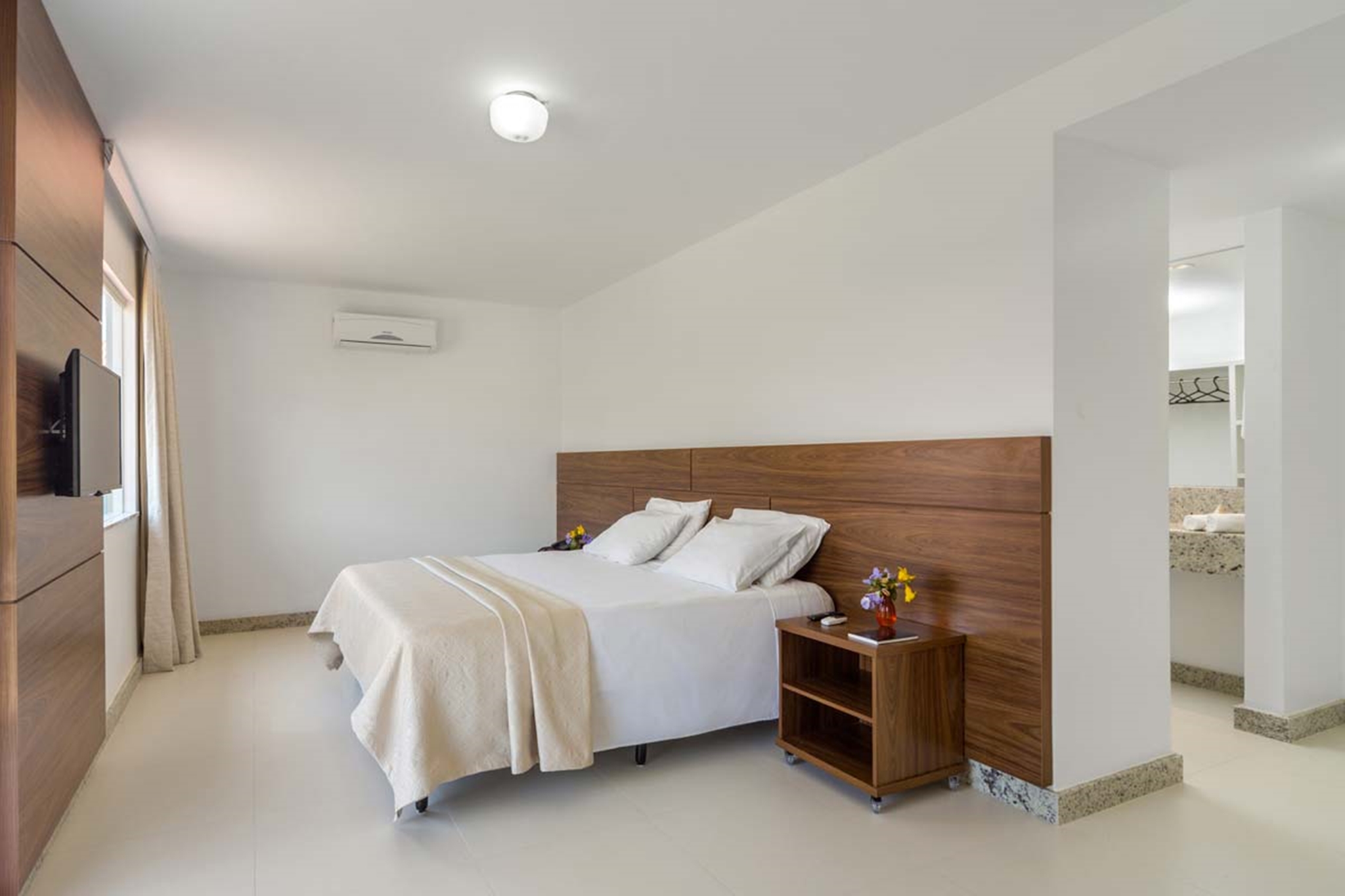 Single Garden View with Balcony