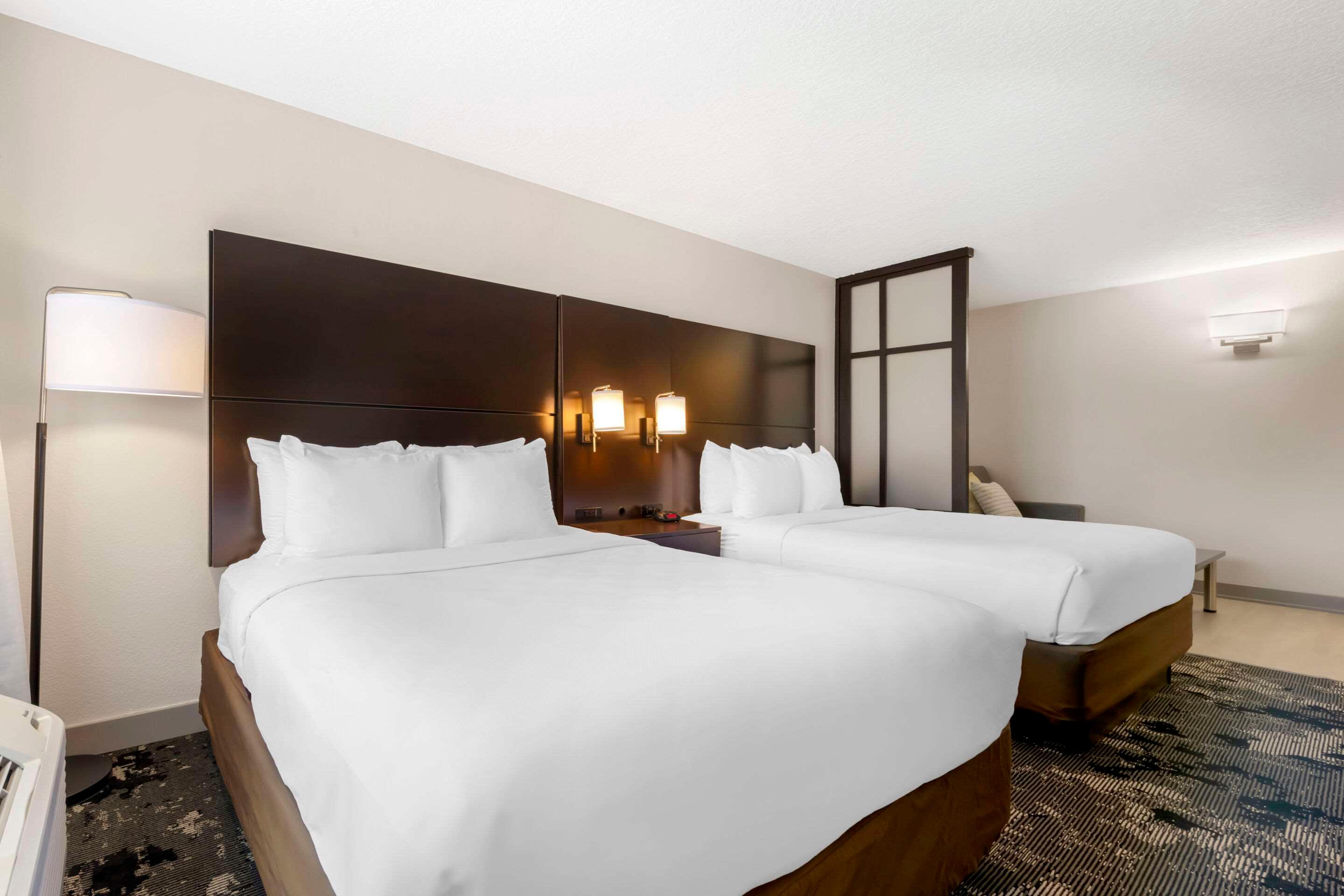 Double Two Queen Beds Non Smoking