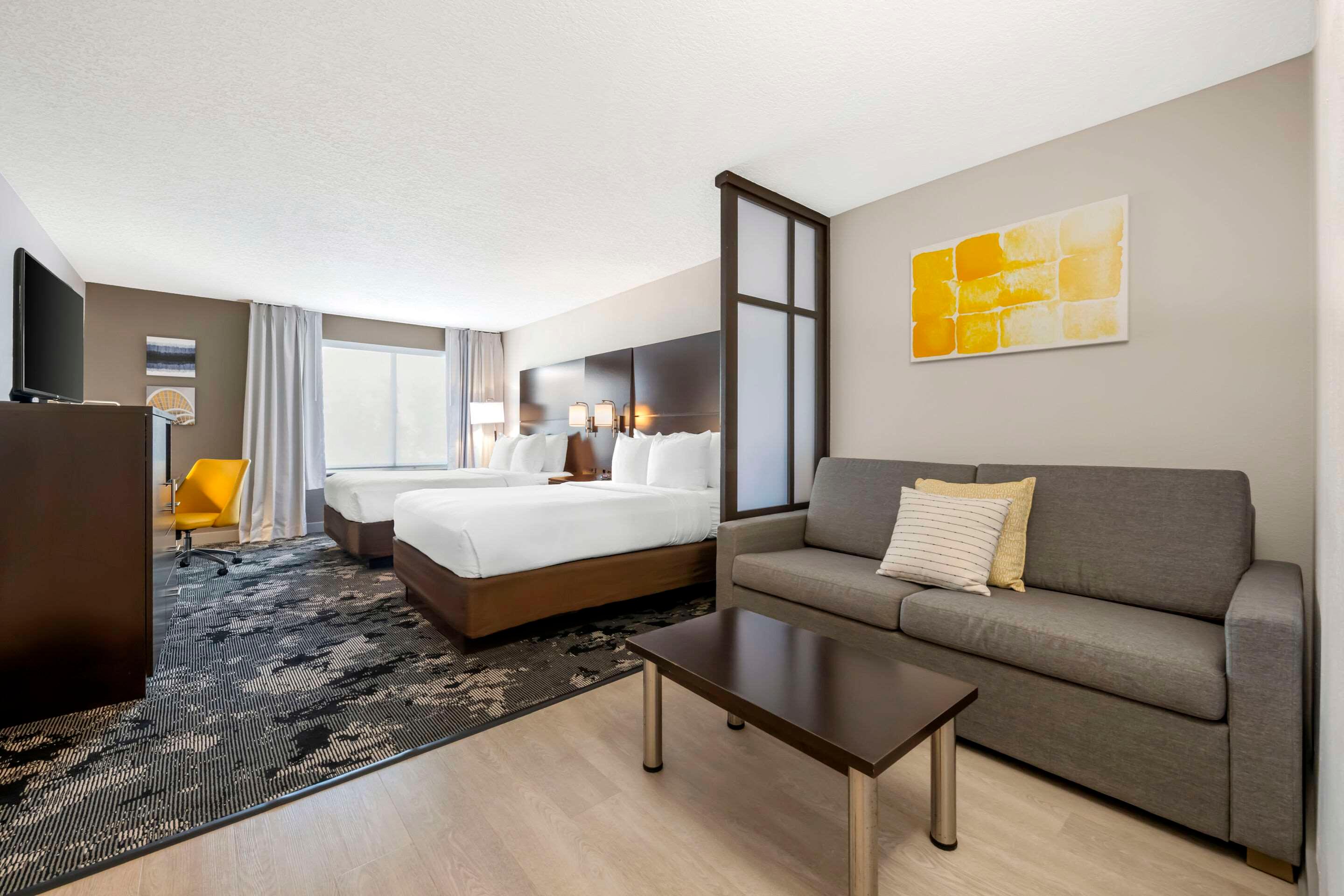 Double Two Queen Beds Non Smoking