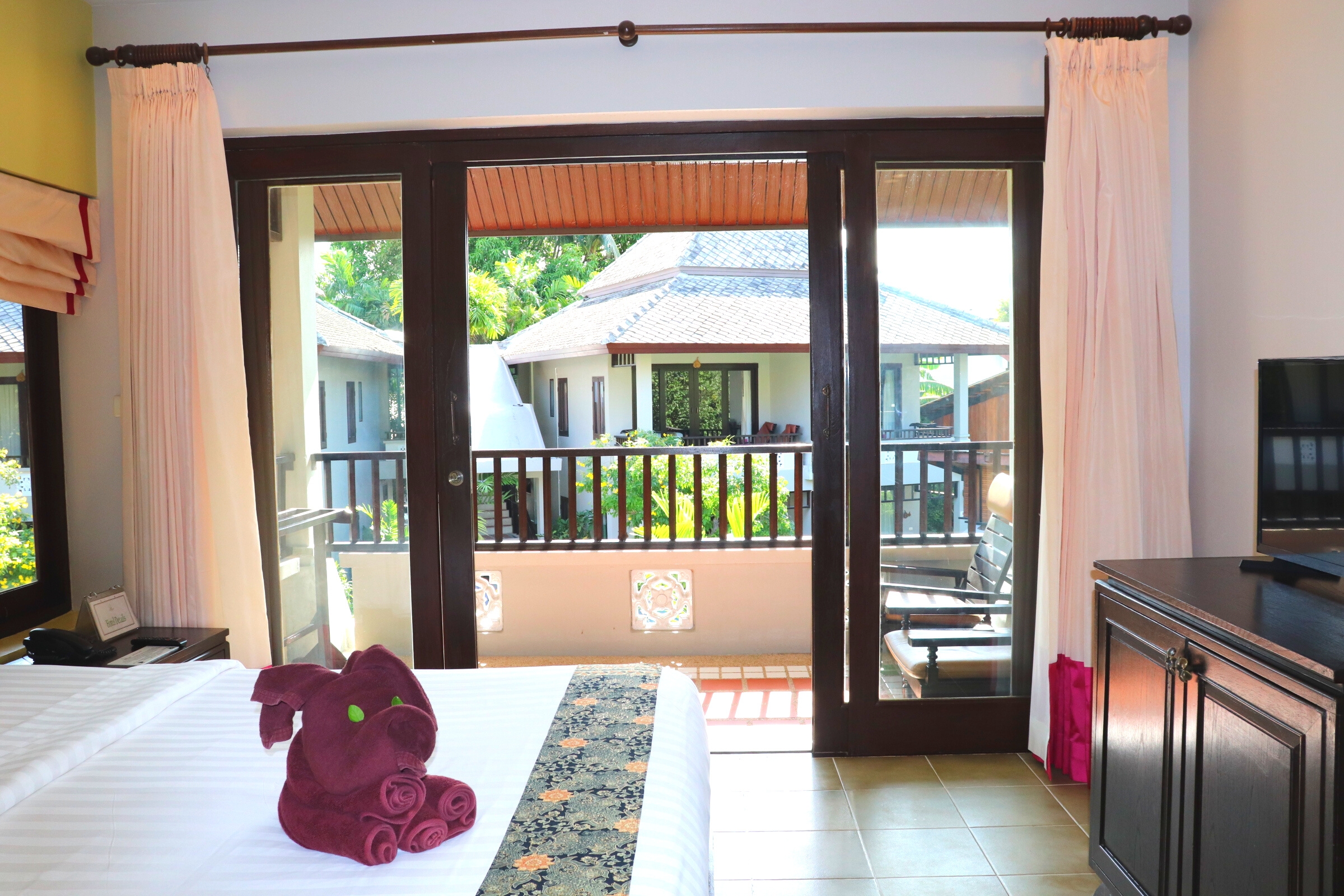 Double Superior Pool View