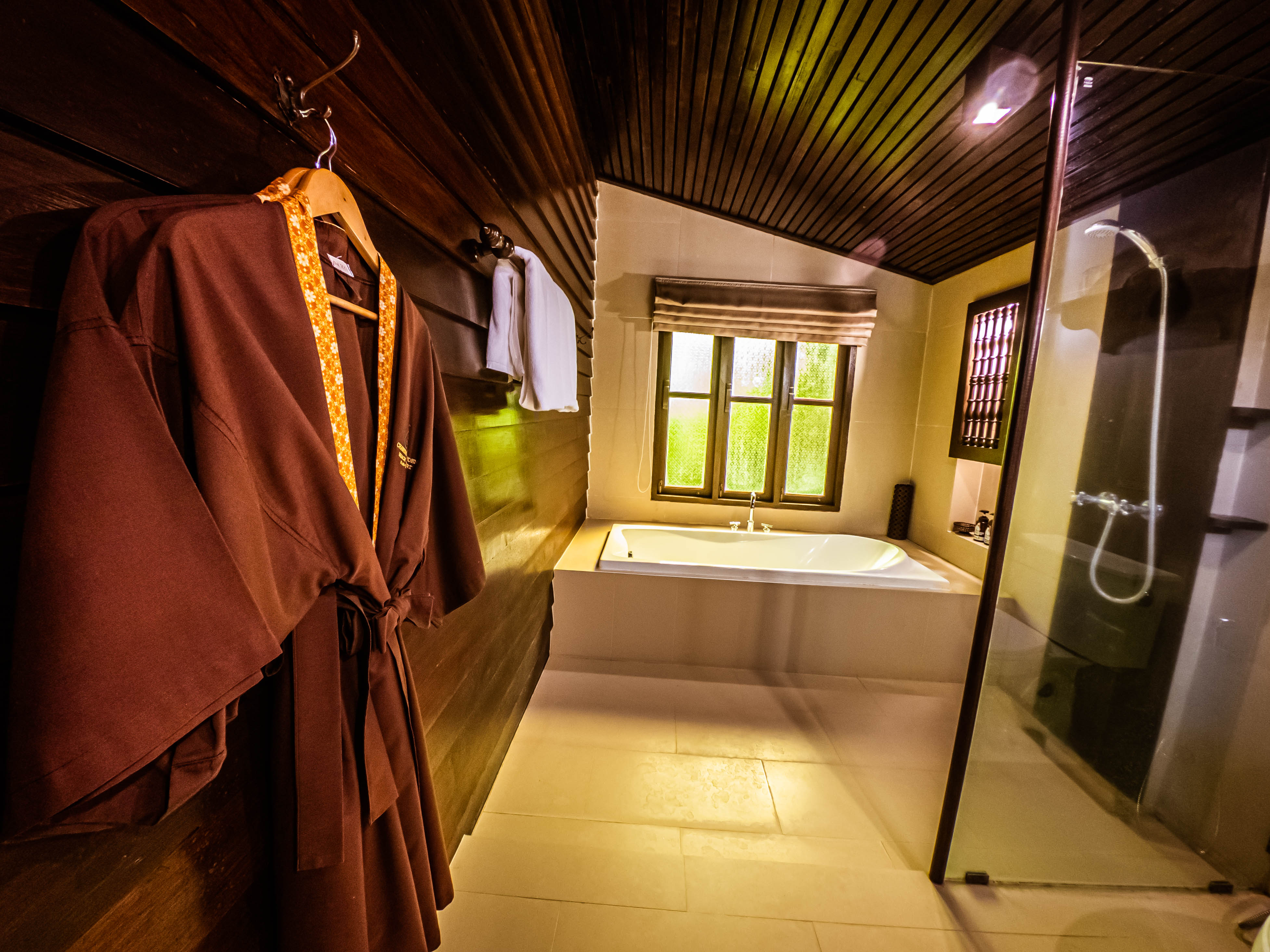 Bungalow Garden View