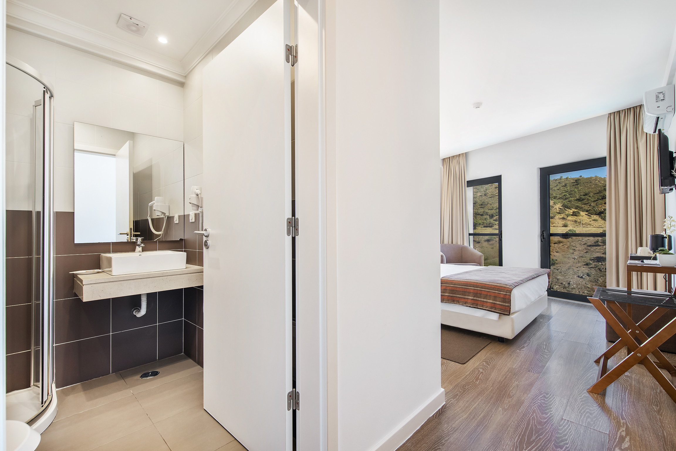 Double or Twin Standard