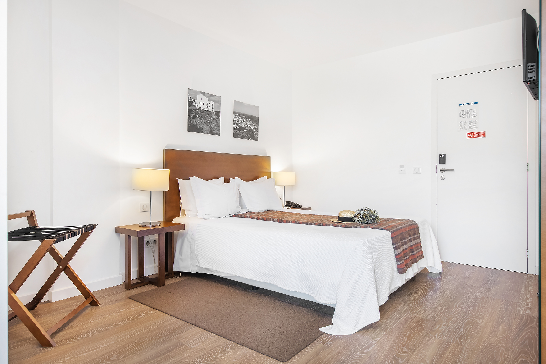 Double or Twin Standard