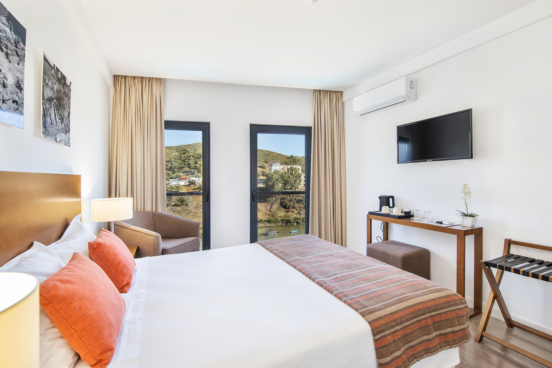 Double or Twin Standard