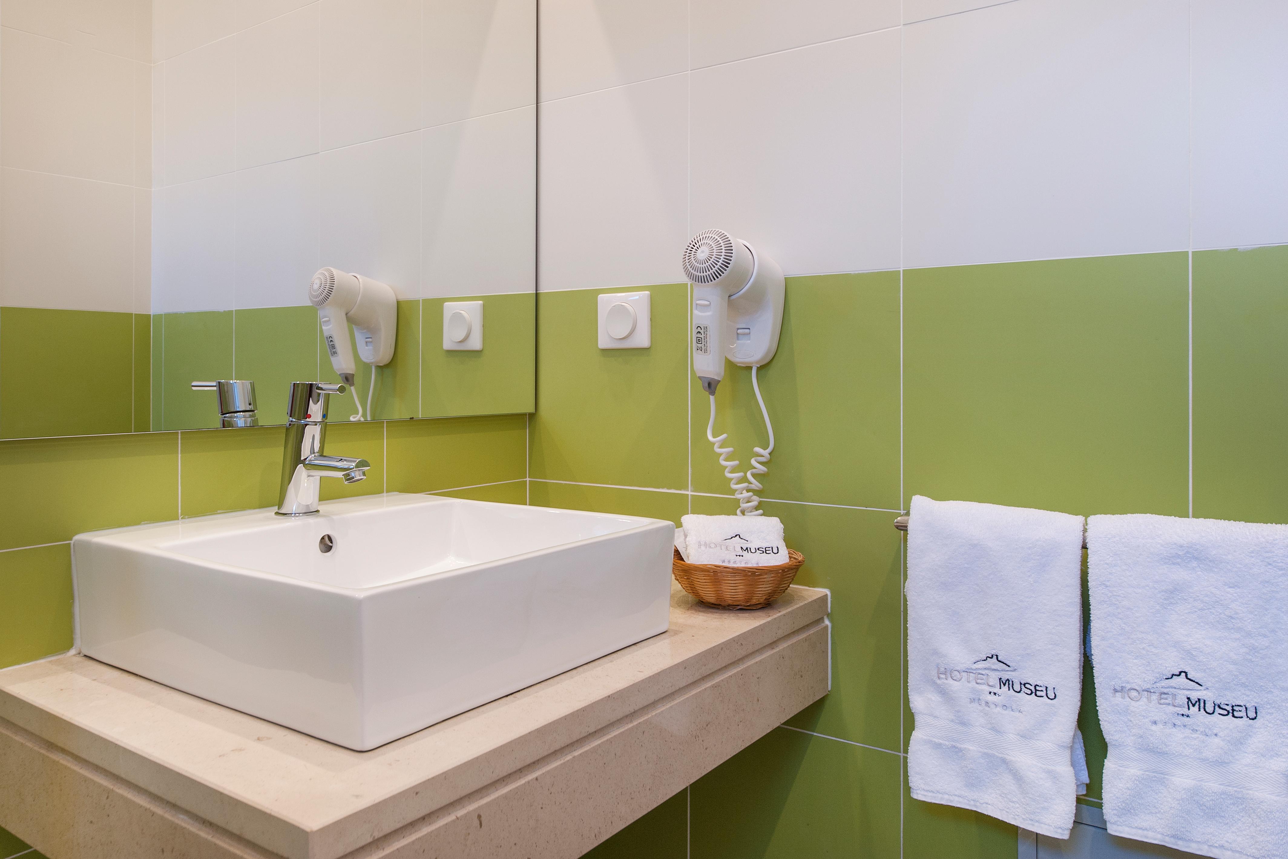 Double or Twin Standard