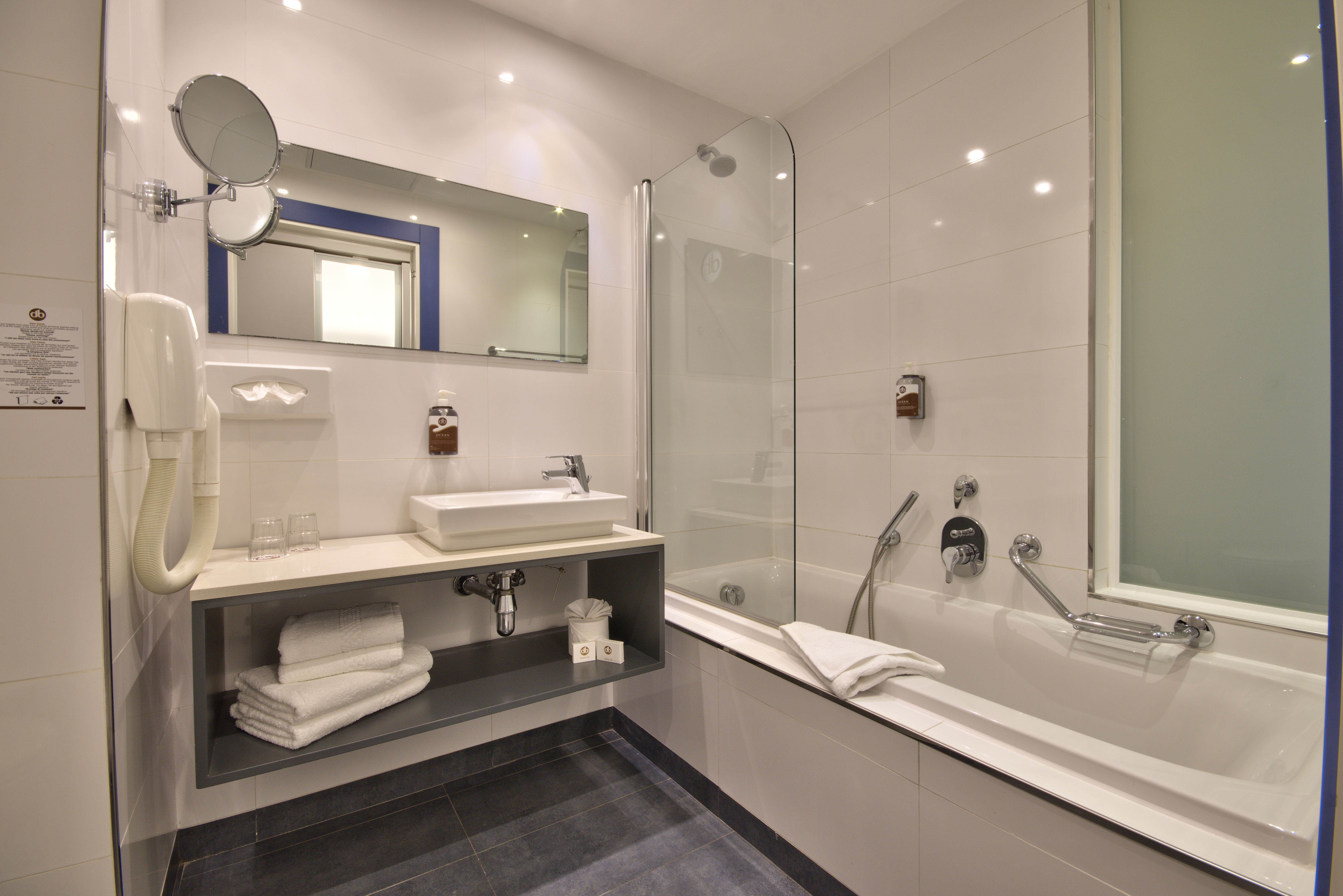 Family Room Land View