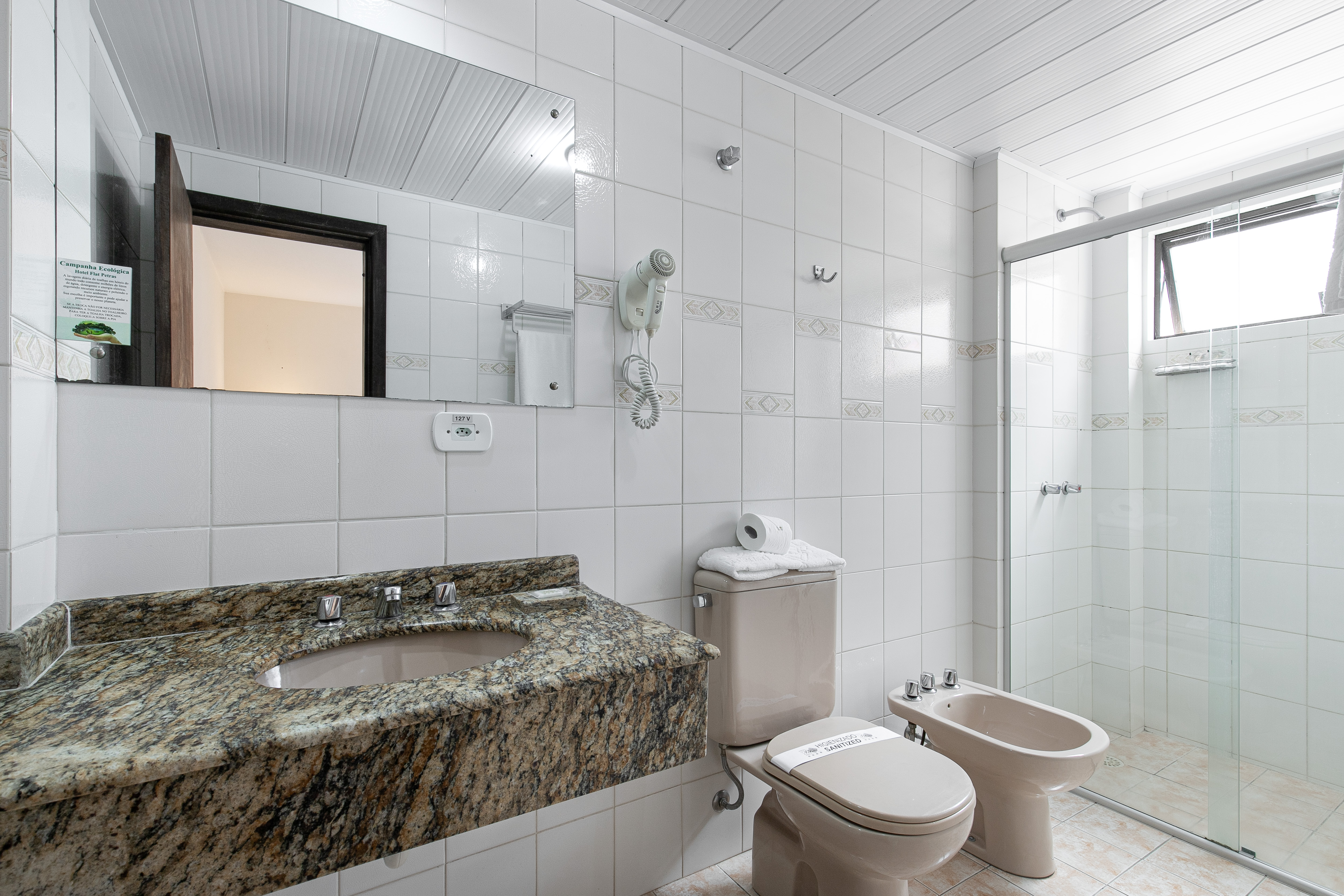 Quadruple One Bedroom One Bathroom