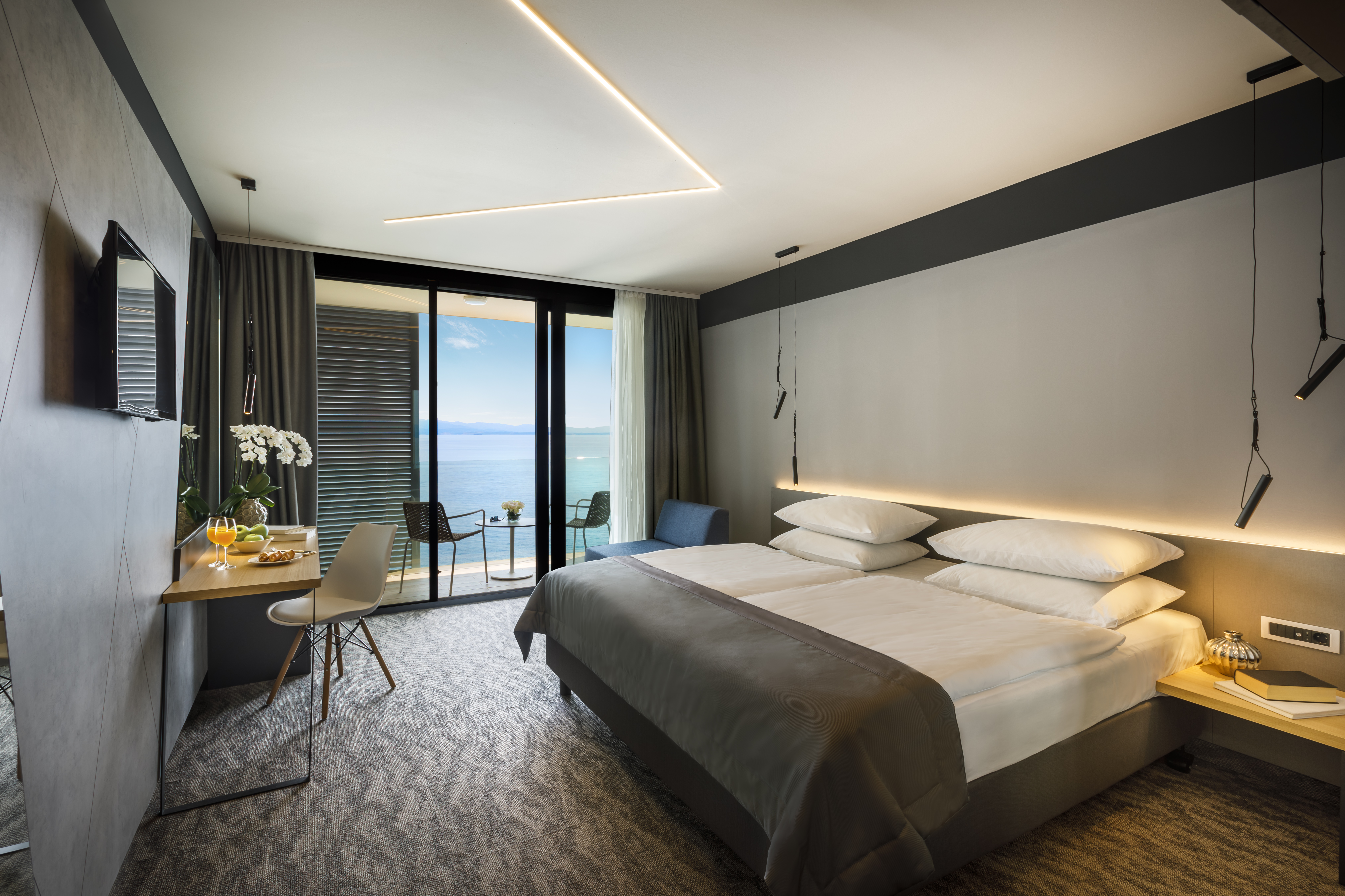 Double Superior Sea View