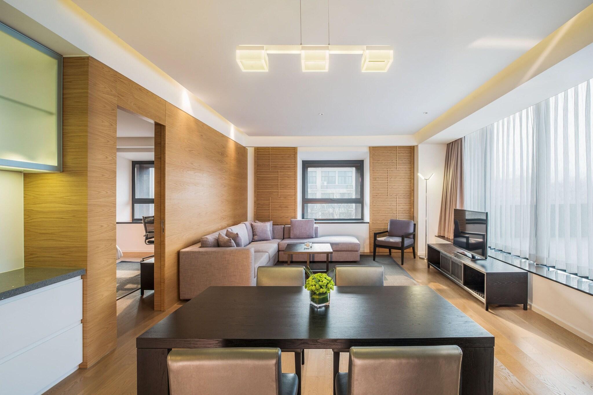 Junior Suite King Bed One Bedroom 