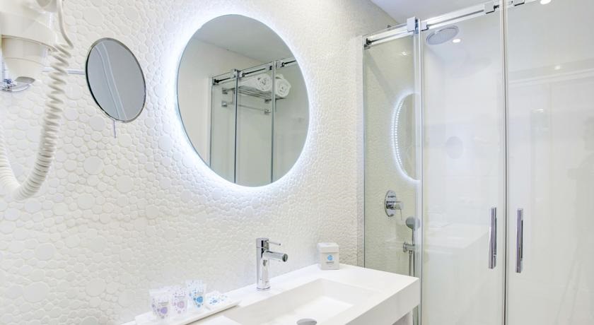 Double or Twin Sea View