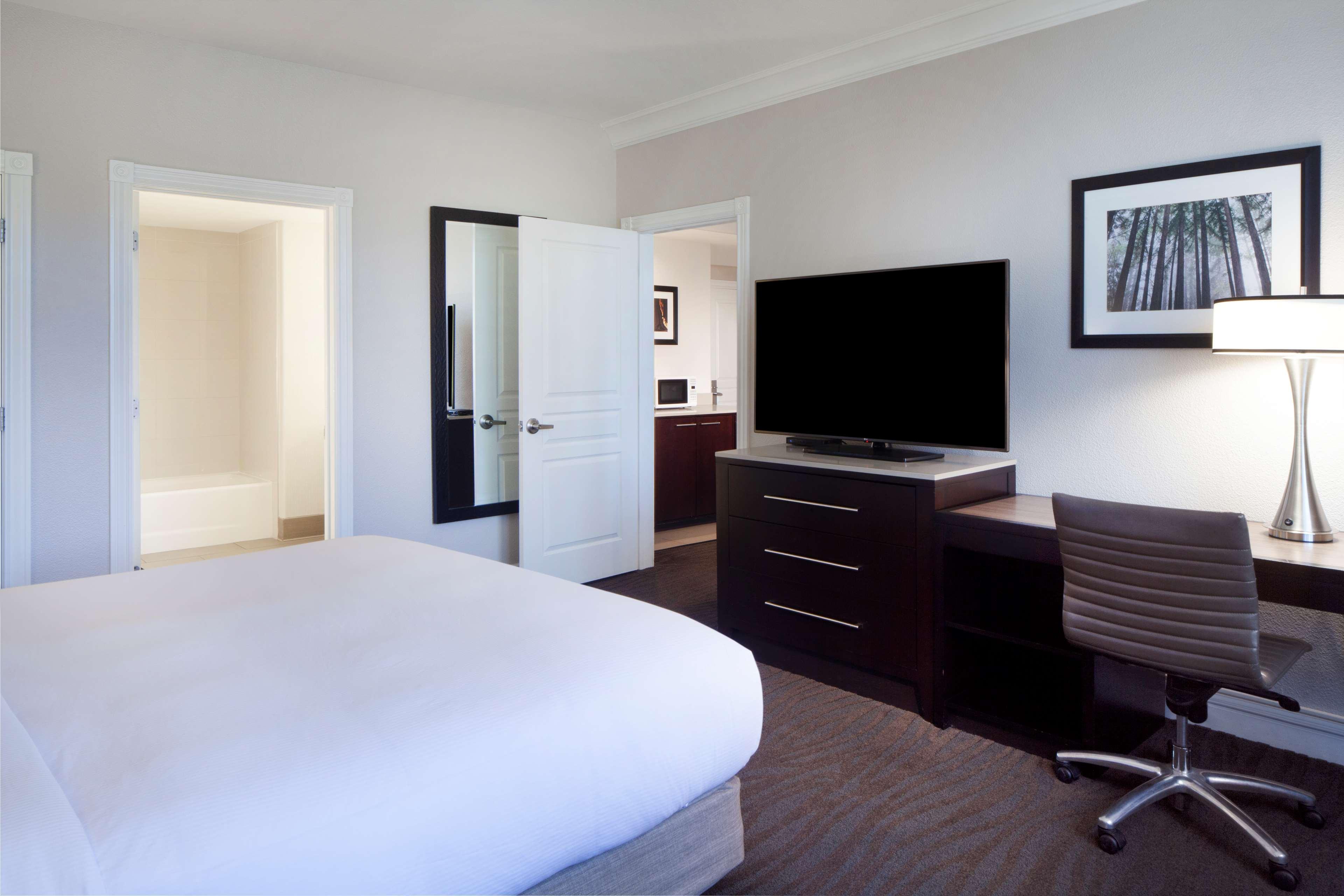 Suite Deluxe One Bedroom