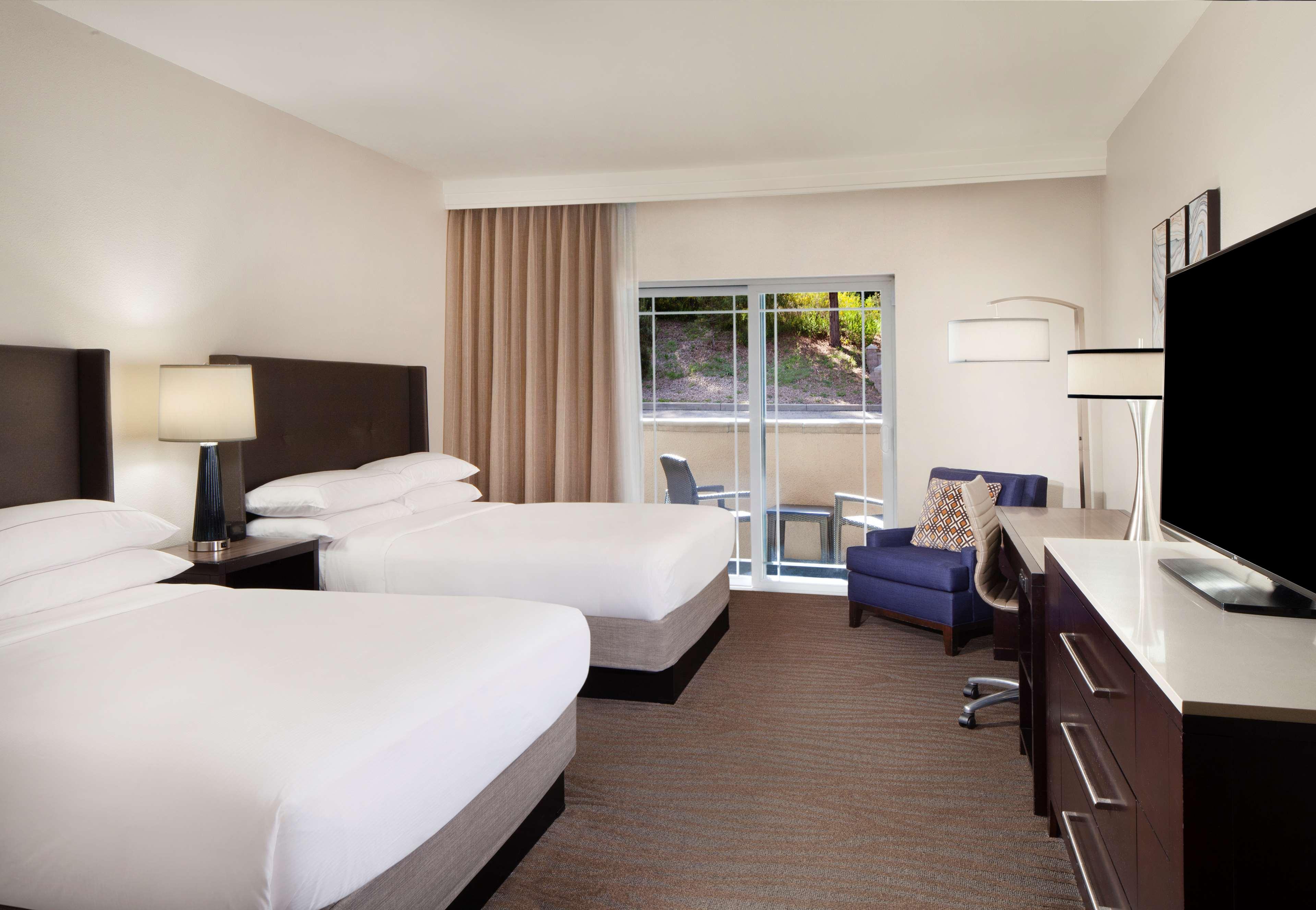 Double Two Queen Beds Non Smoking