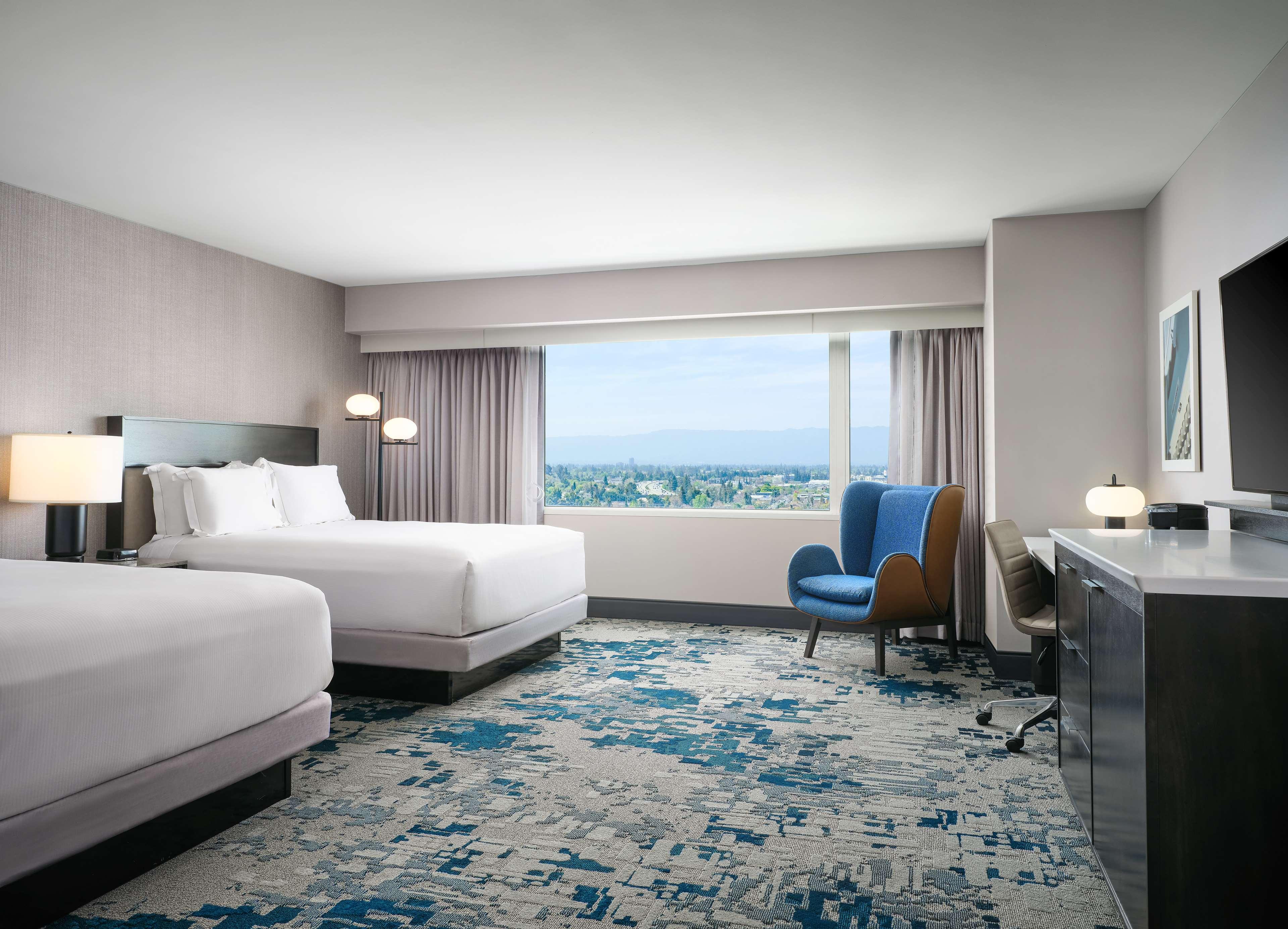 Twin Accessible-two Queen Beds