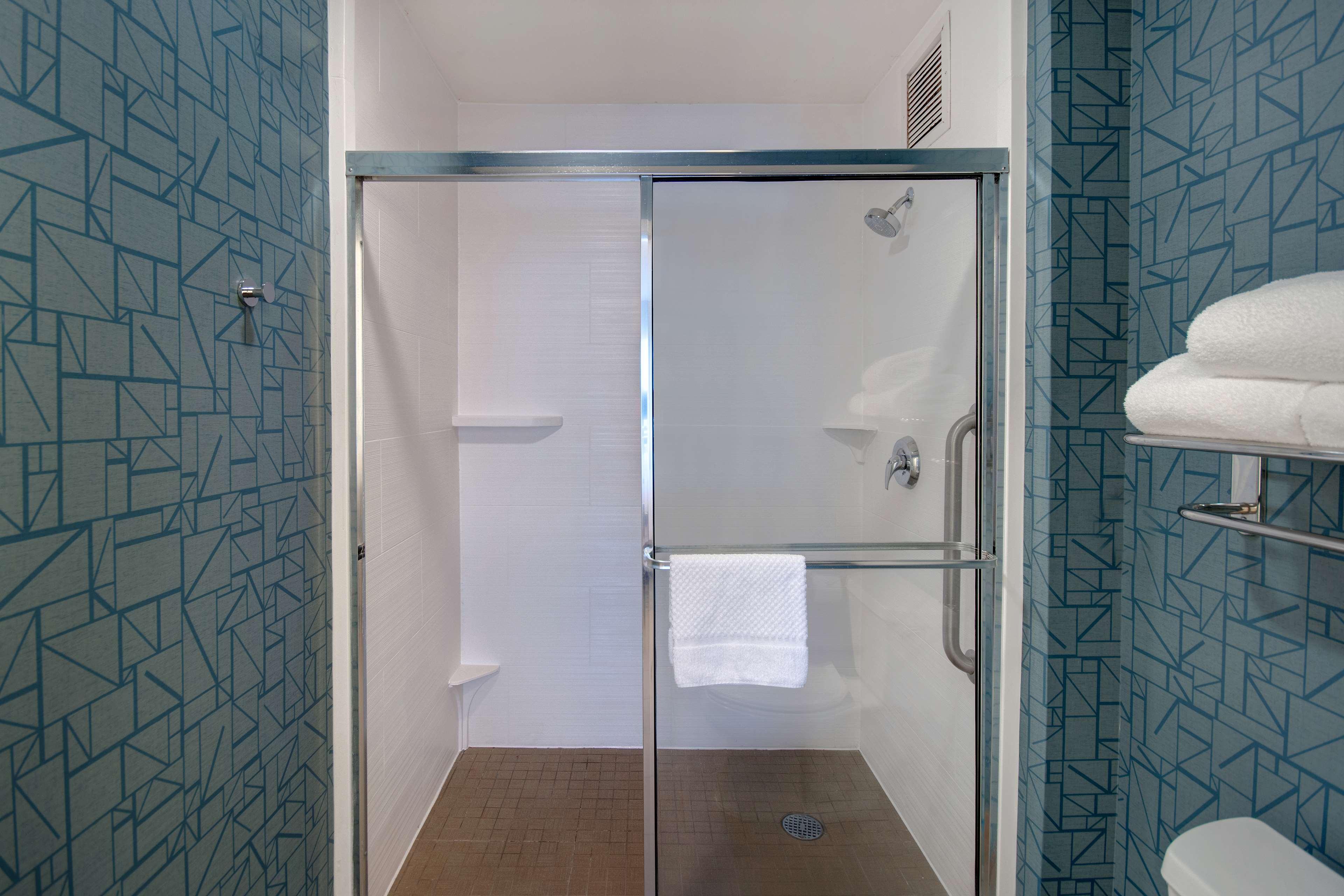 Studio Queen Size Bed