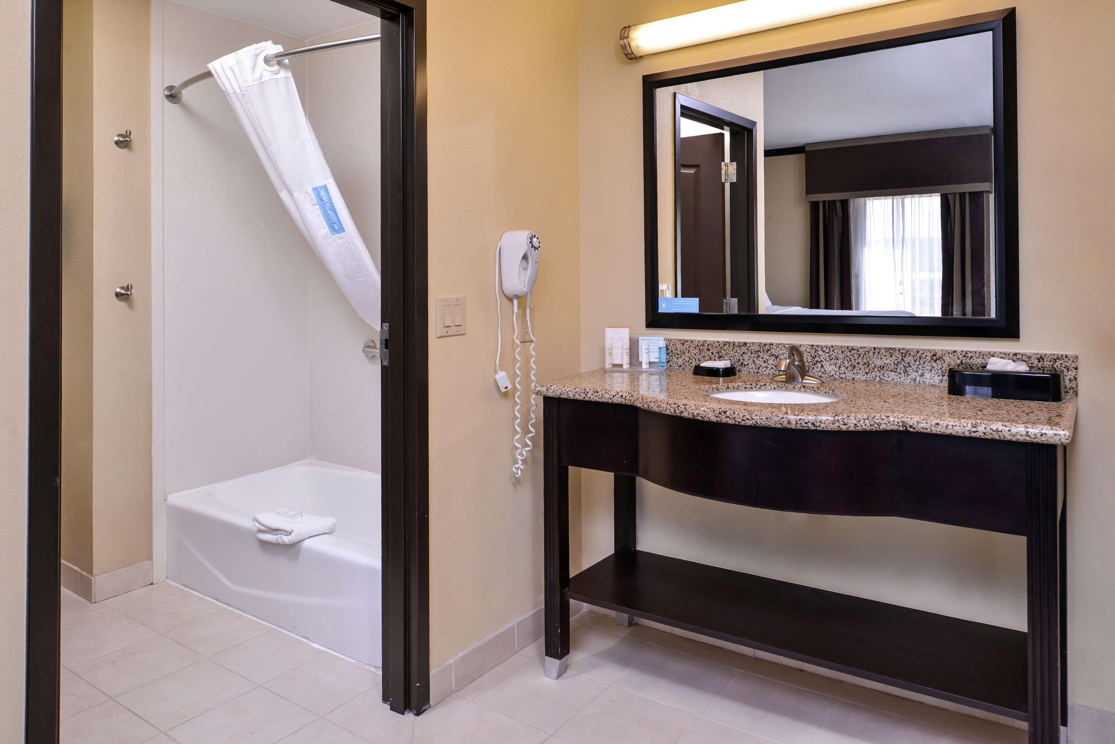 Suite Two Queen Beds