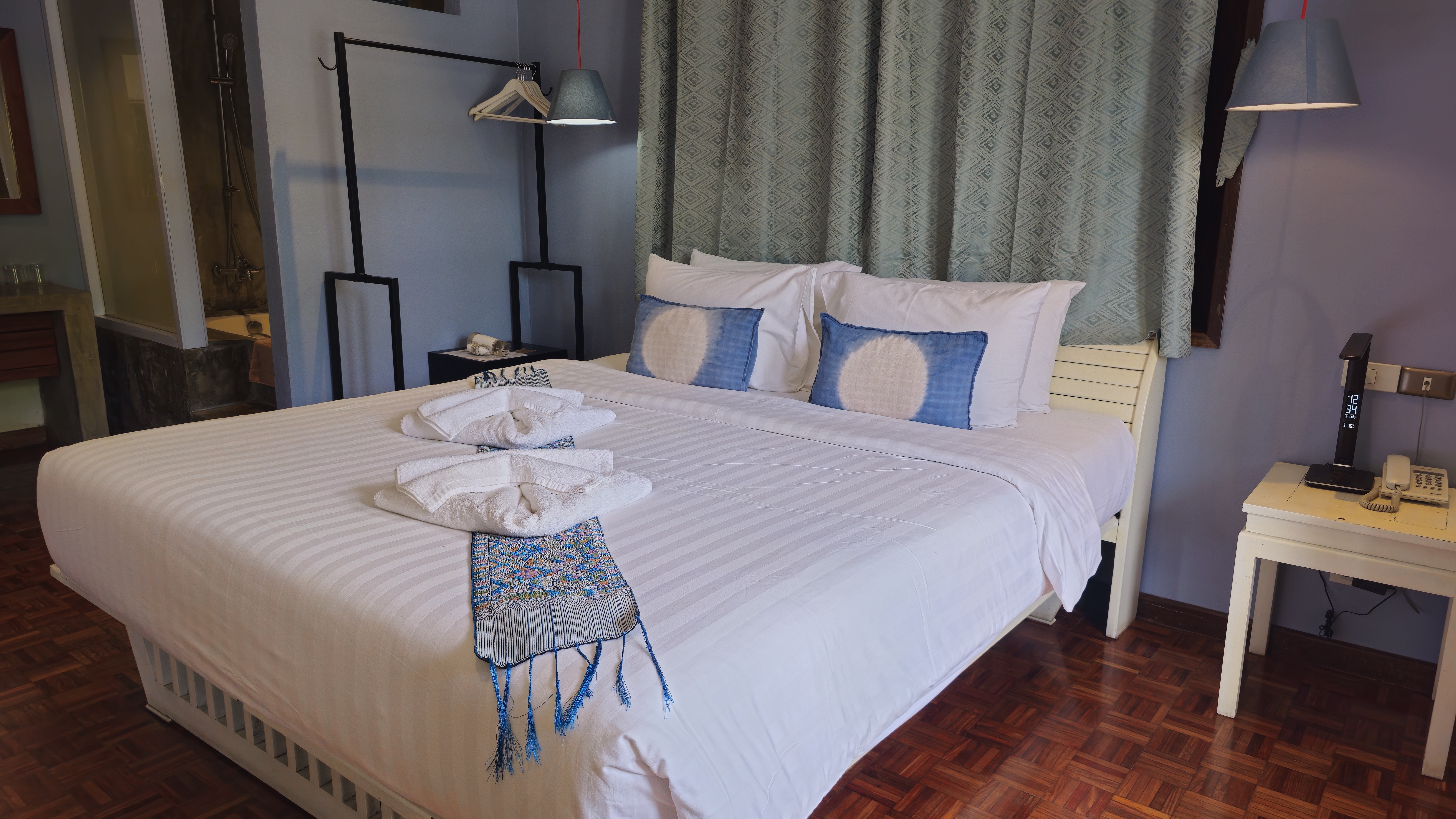 Double Deluxe One Bed