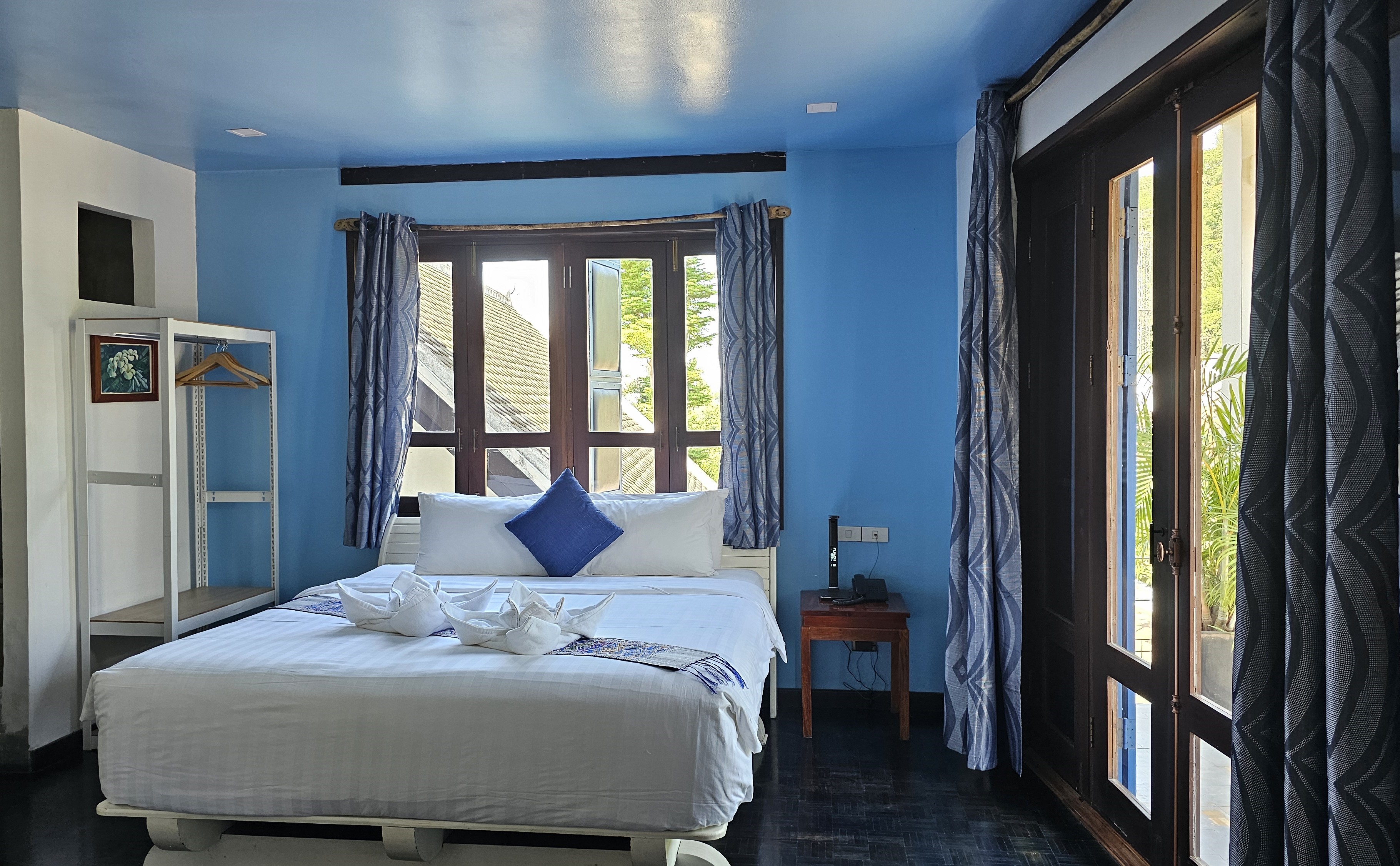 Double Deluxe One Bed