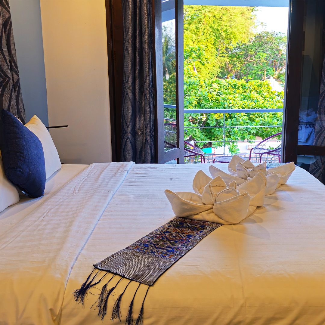 Double Deluxe One Bed