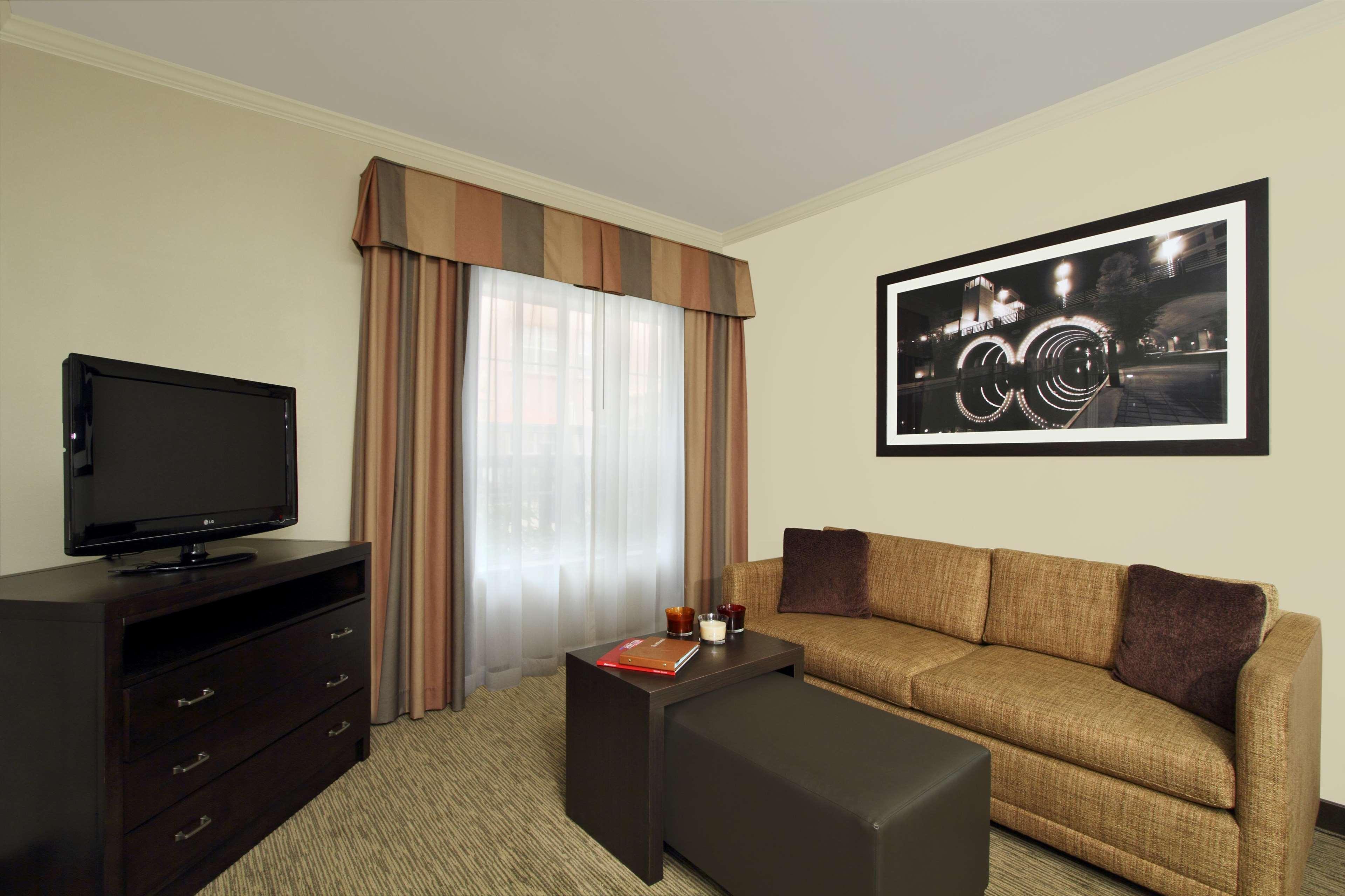 Suite Two Queen Beds One Bedroom