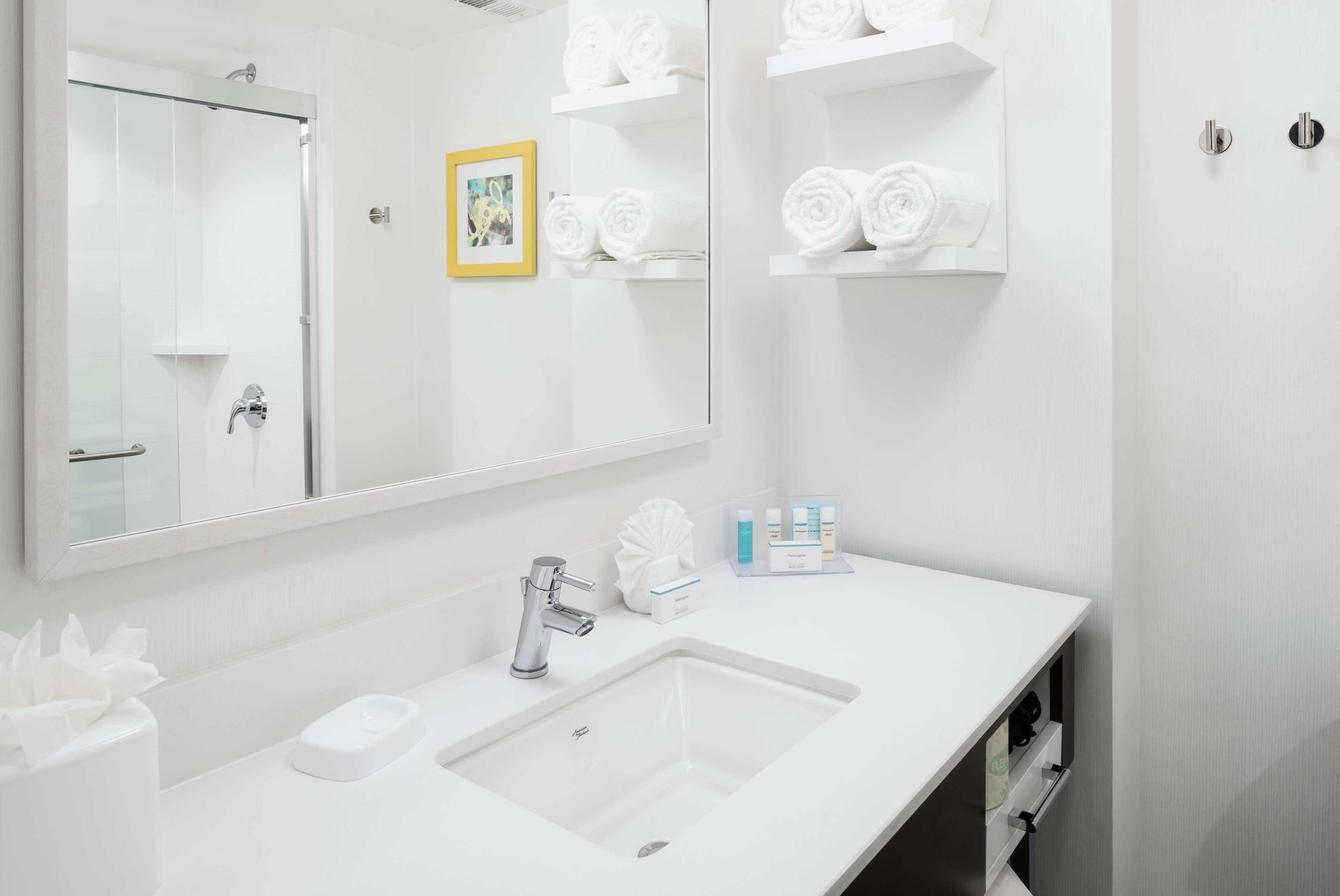 Studio King Size Bed