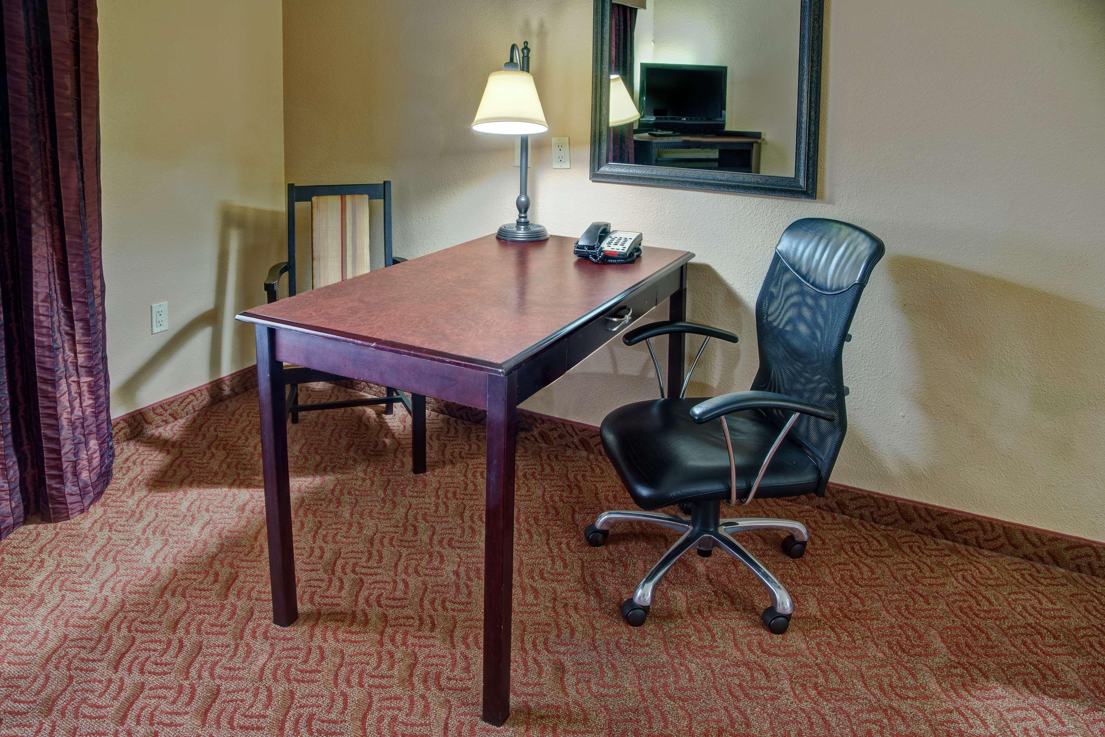 Double King Bed Non Smoking