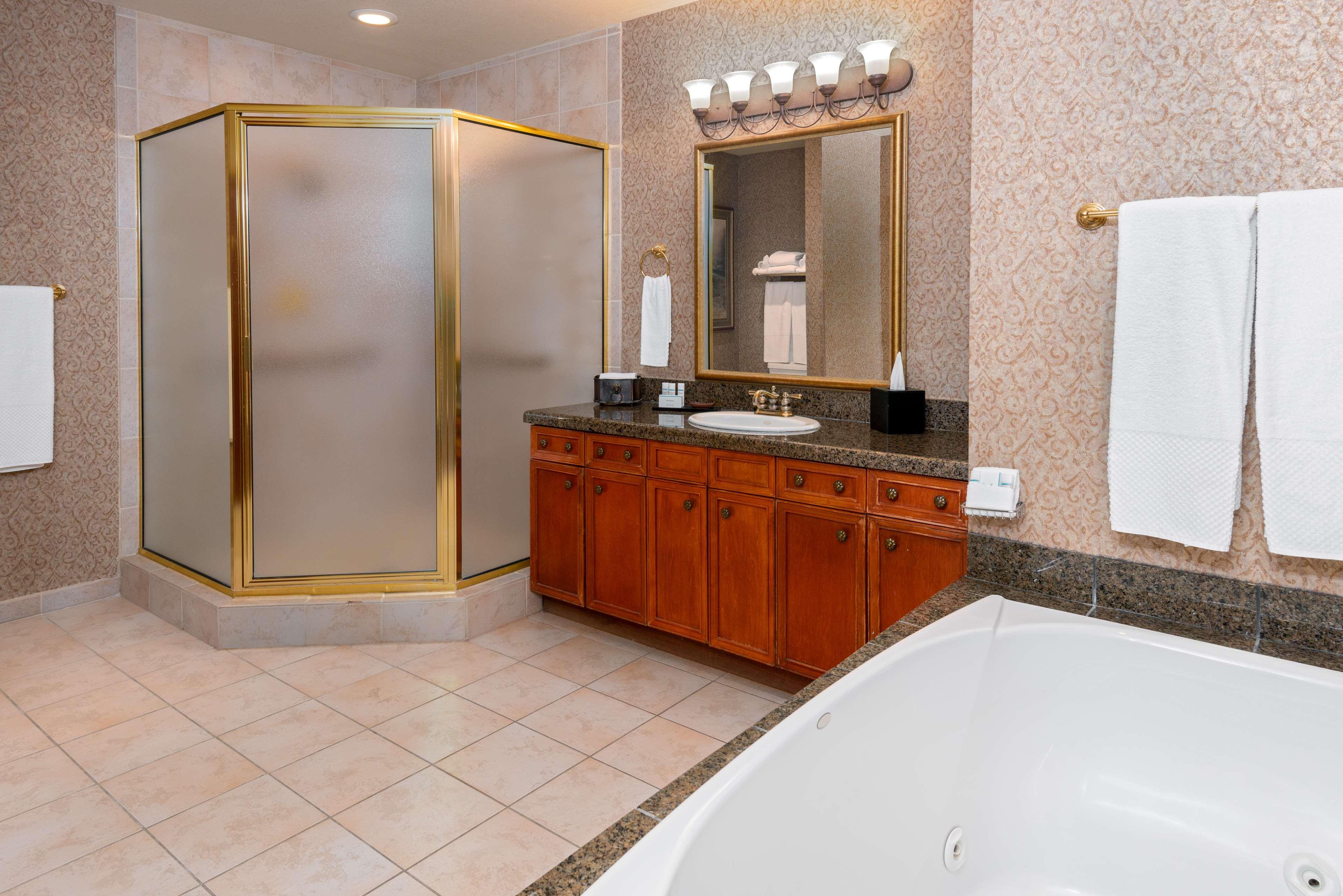 Suite Two Queen Beds