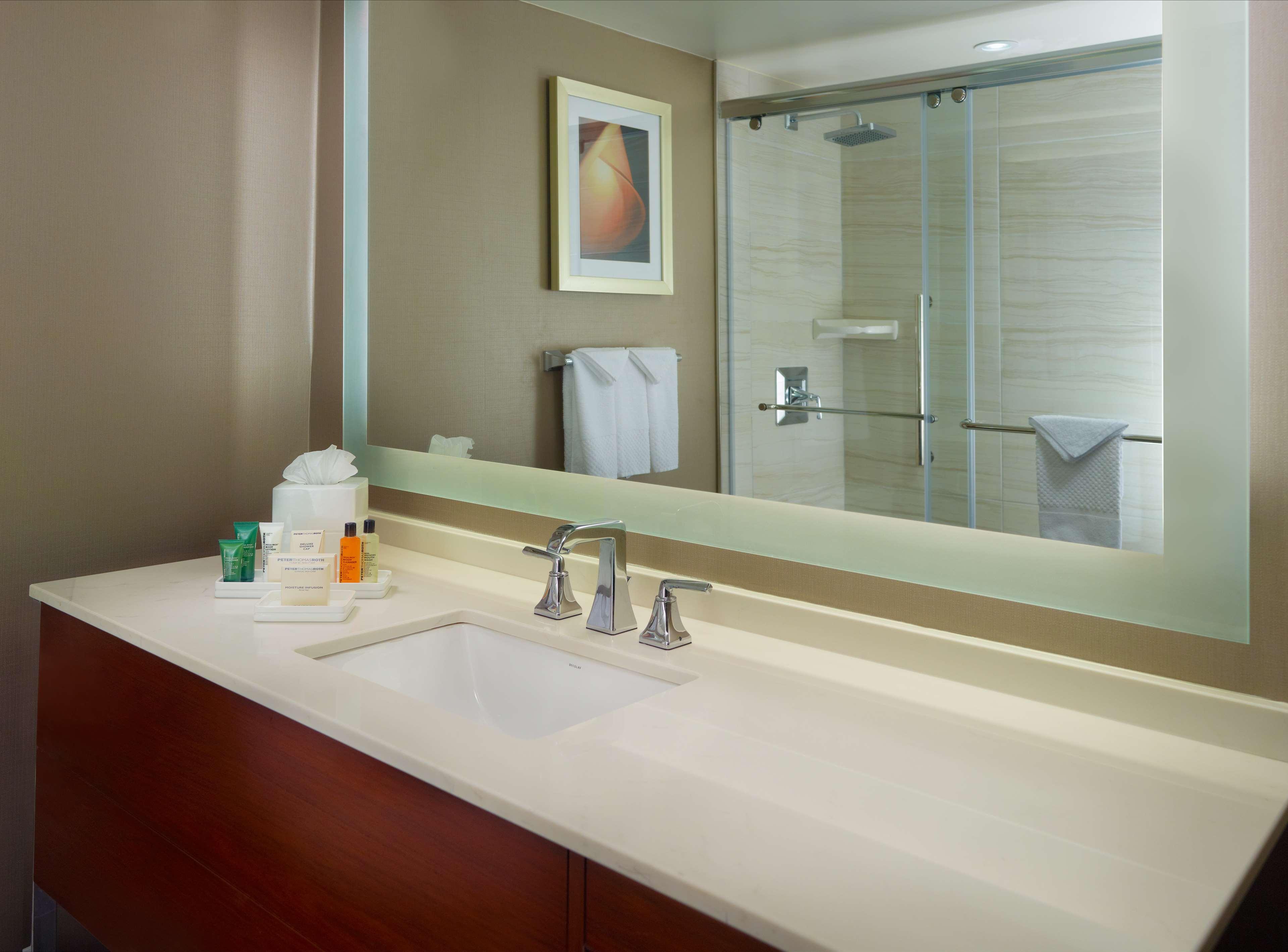 Junior Suite Executive King Bed