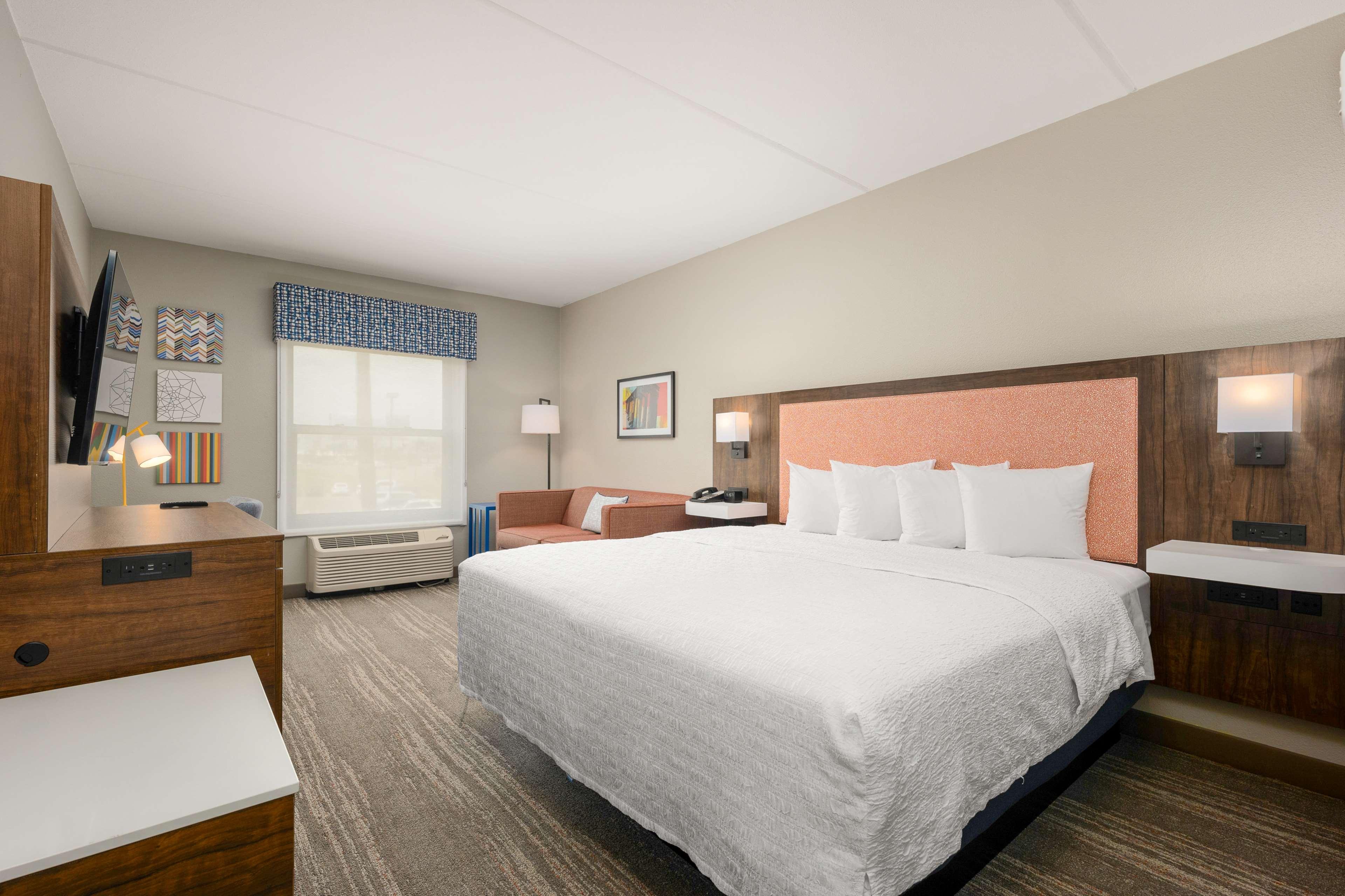 Studio King Size Bed