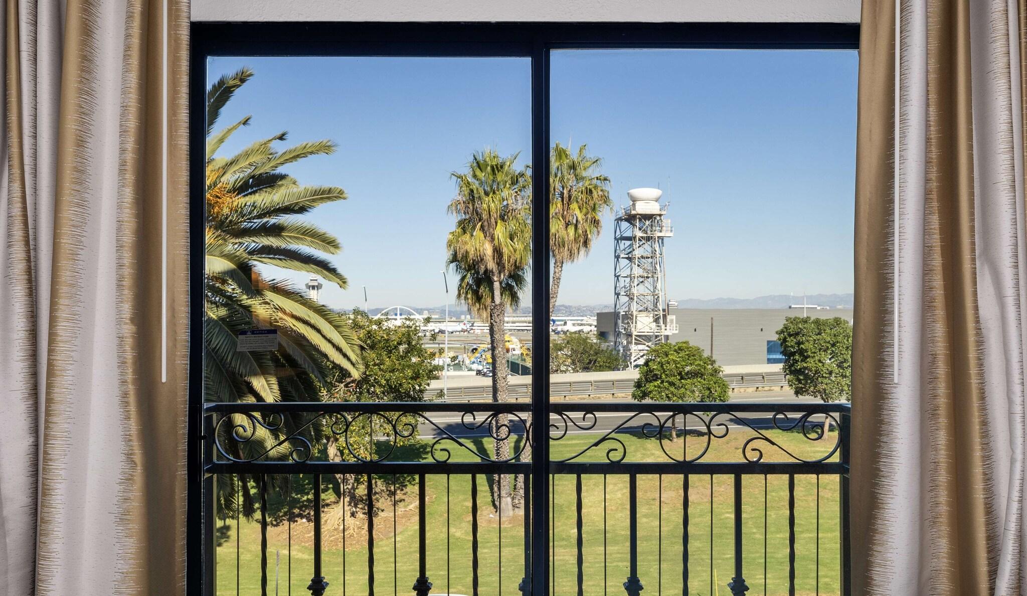 Suite Two Queen Beds