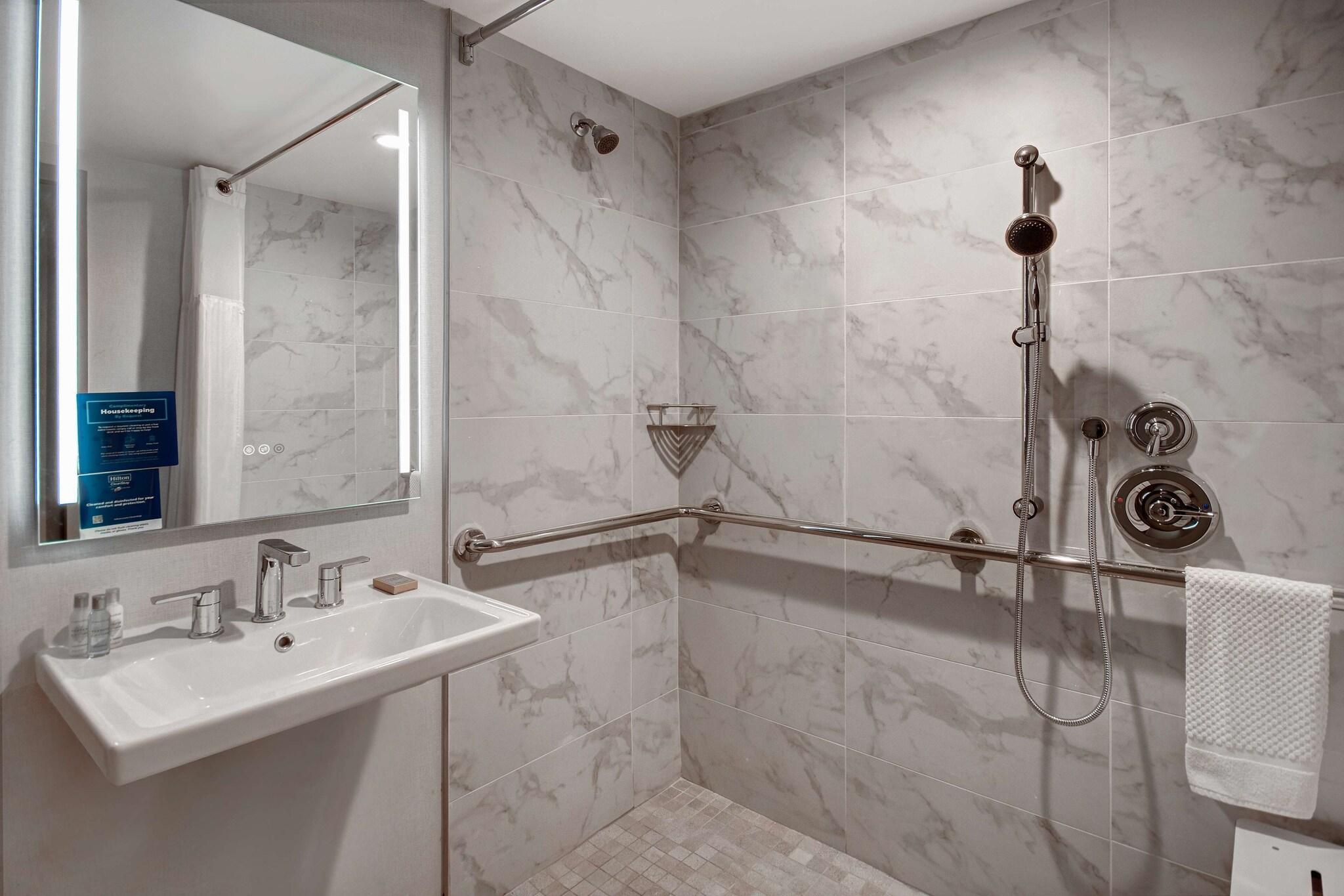 Twin Accessible-two Queen Beds