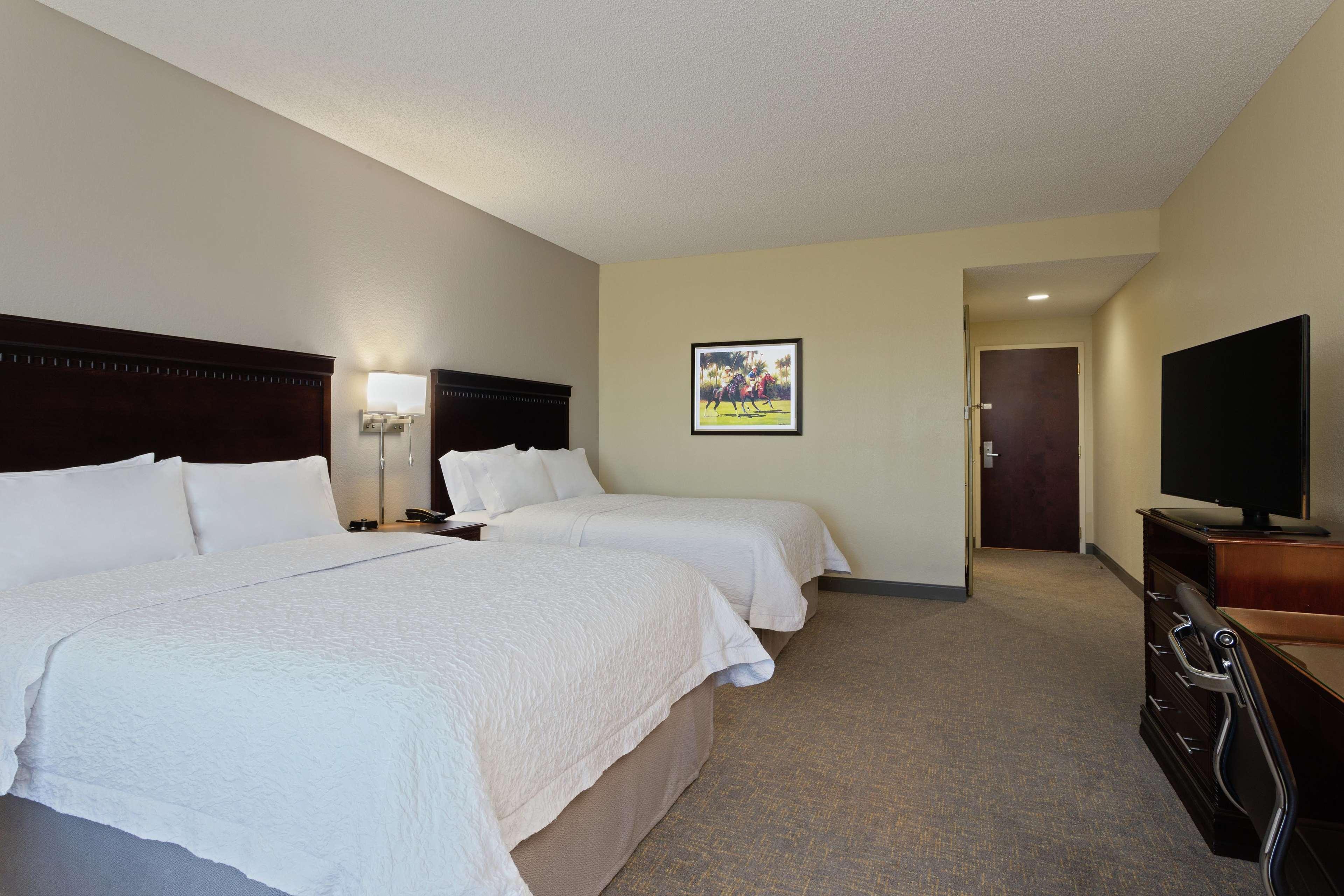 Double Deluxe Two Queen Beds