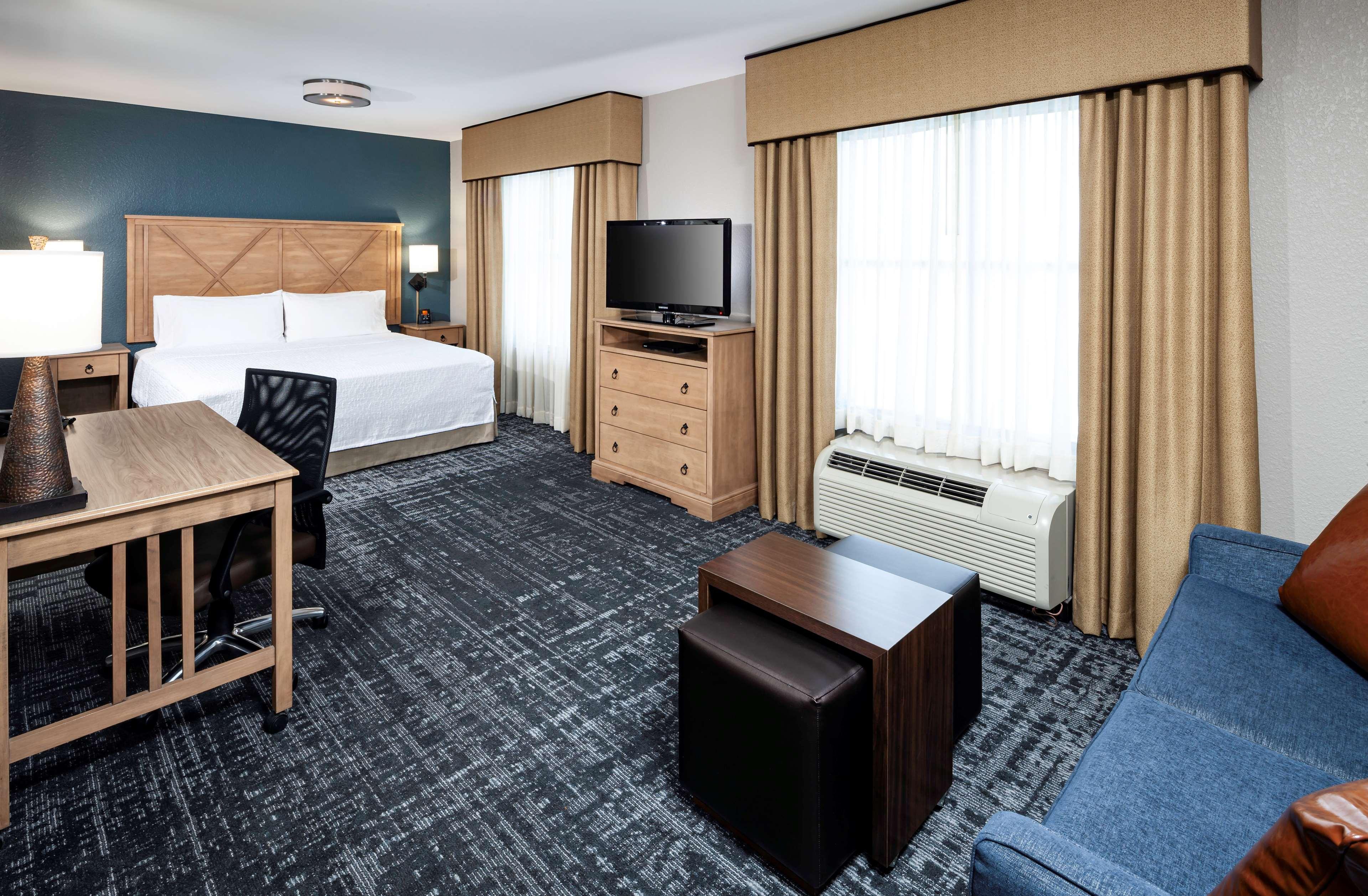 Studio King Bed Non Smoking