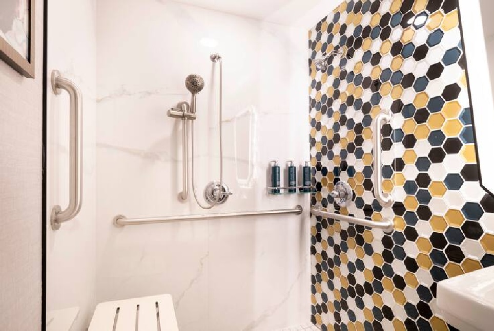 Double Accessible King Size Bed