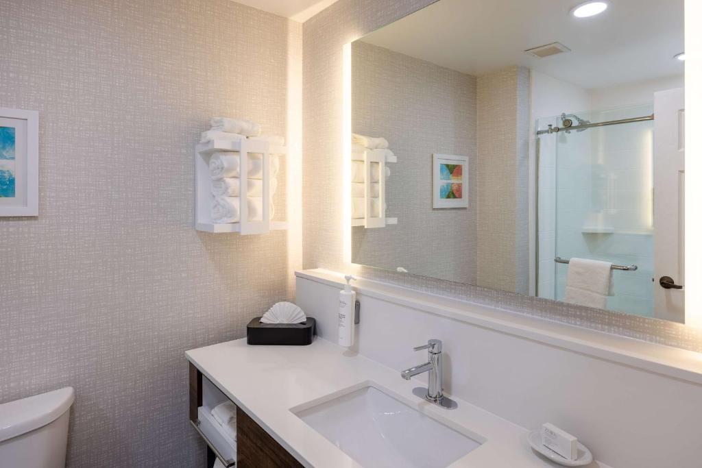 Room Premium King Bed