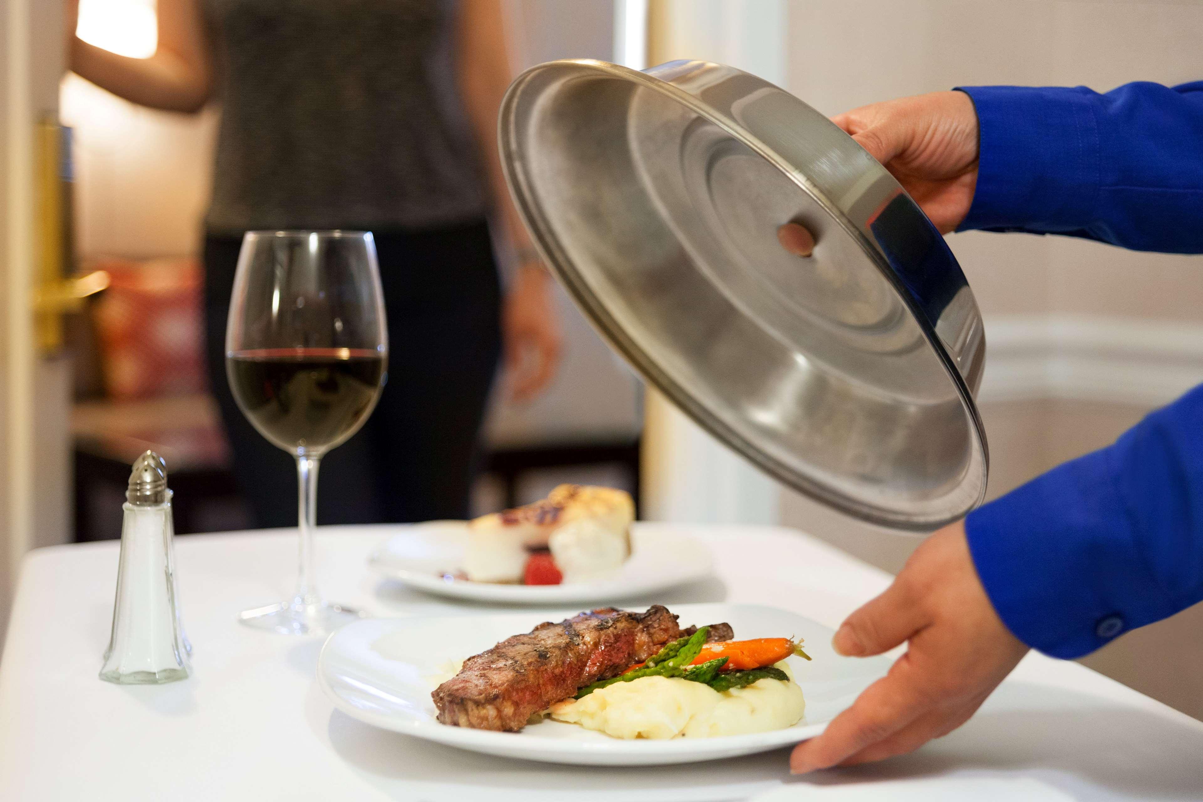 Suite Executive King Bed