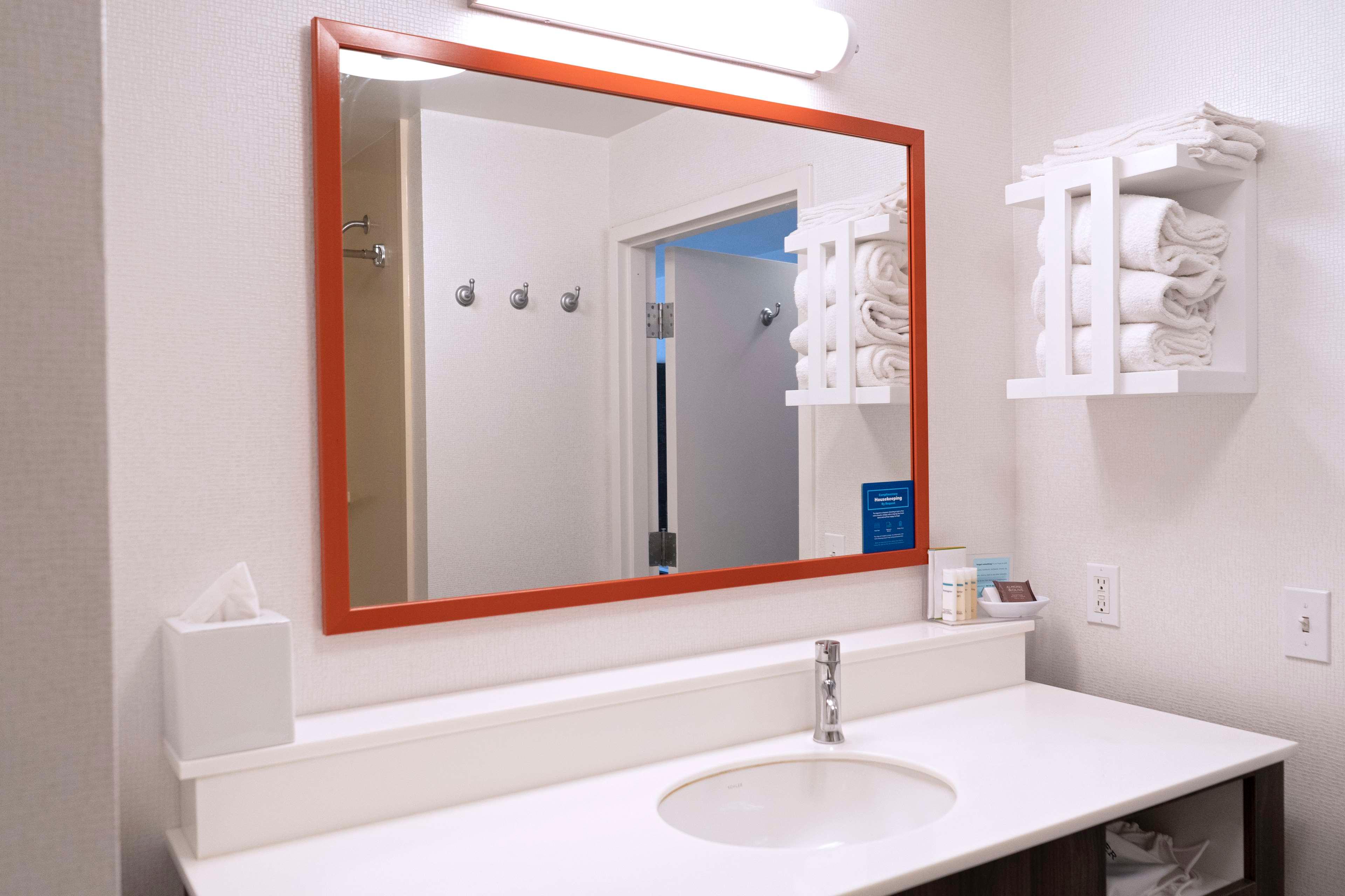 Double King Bed Non Smoking