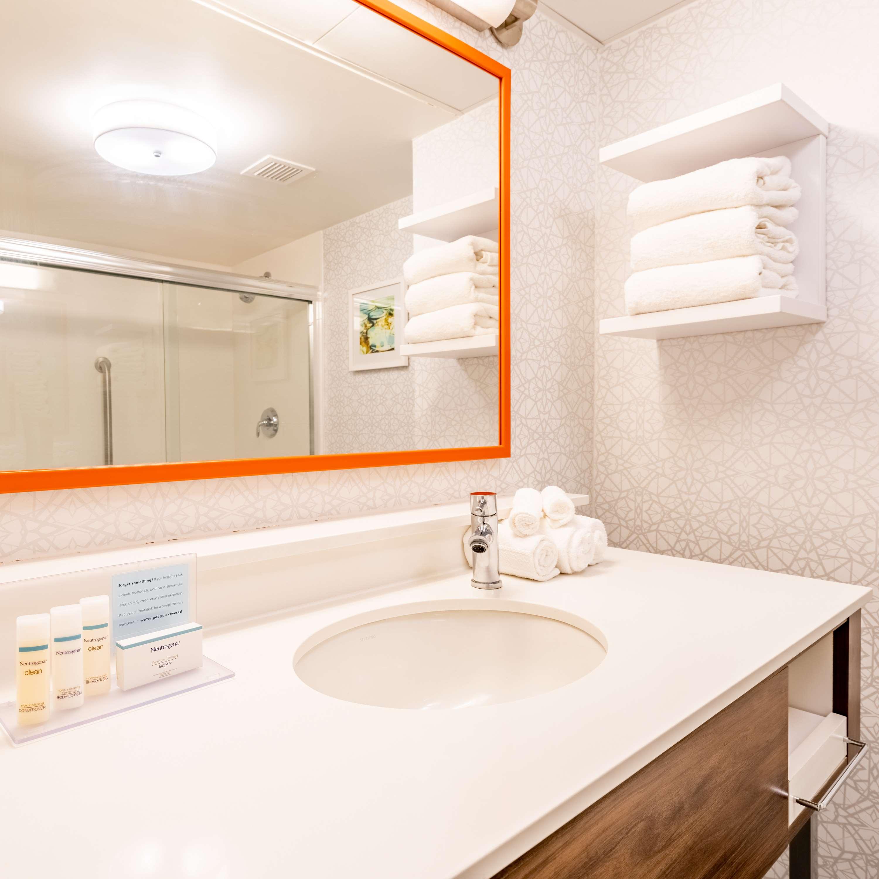 Double King Bed Non Smoking